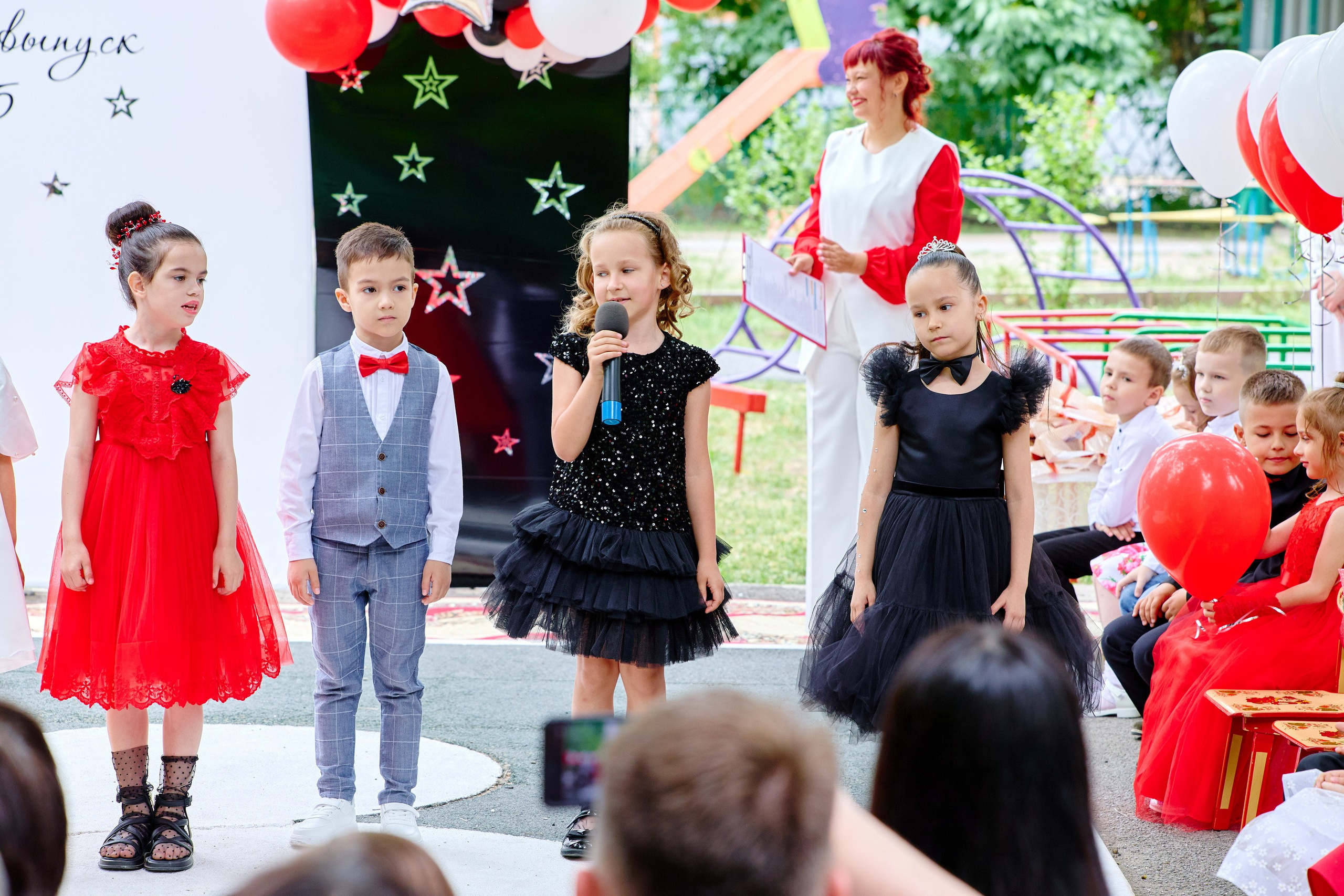 Выпускной 45 сад. Фотограф Выпускные альбомы Таганрог Сергей Коробченко