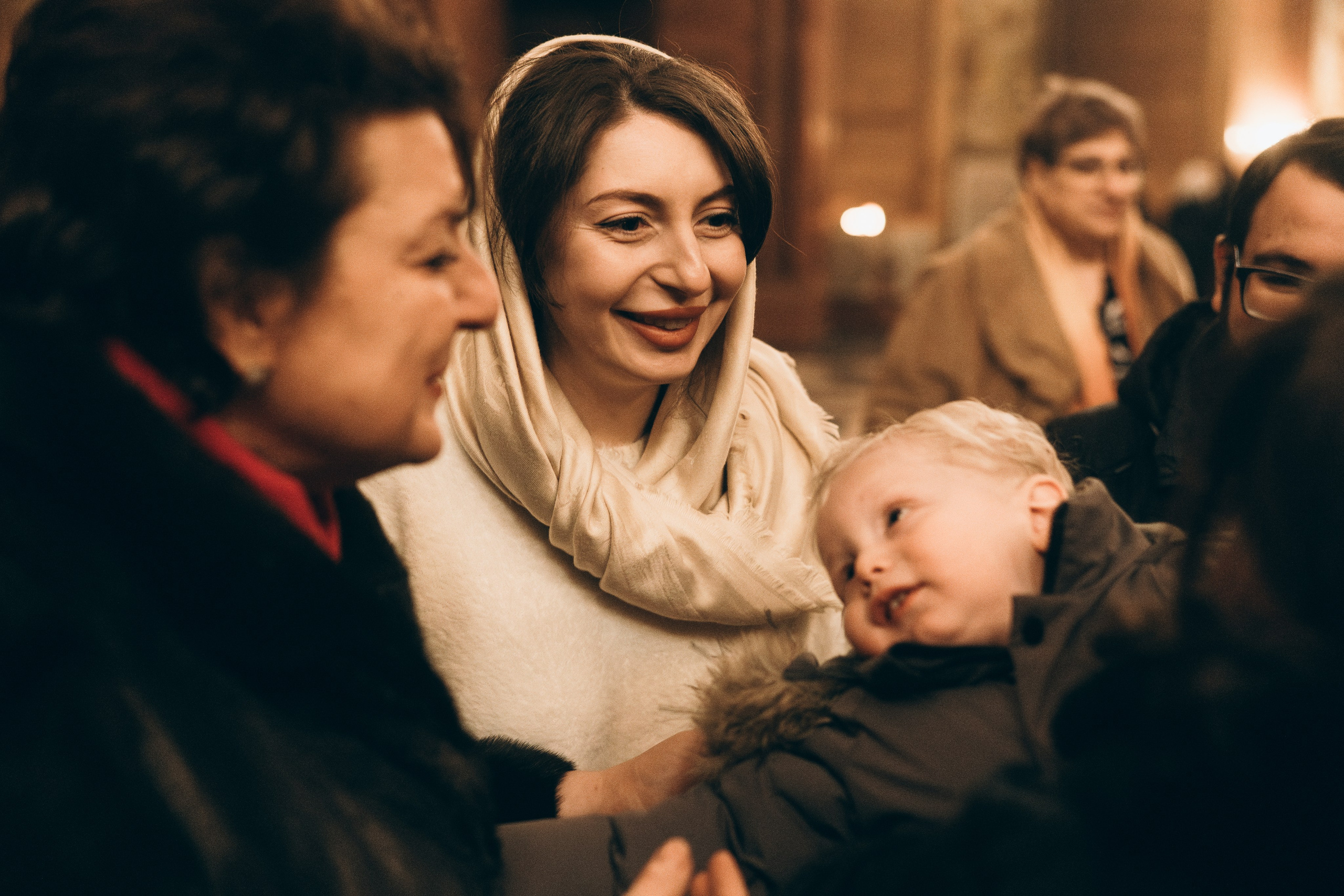 Таинство Крещения в Армянской церкви. Семейный, ньюборн фотограф, фотограф на роды в Москве, Виктория Тюльдюкова