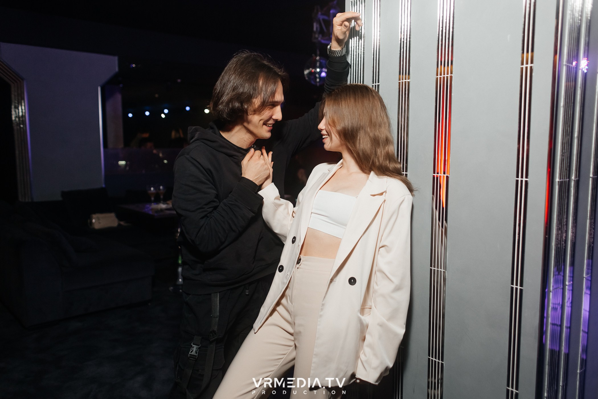 OLD VS. NEW в караоке-баре «Volna»