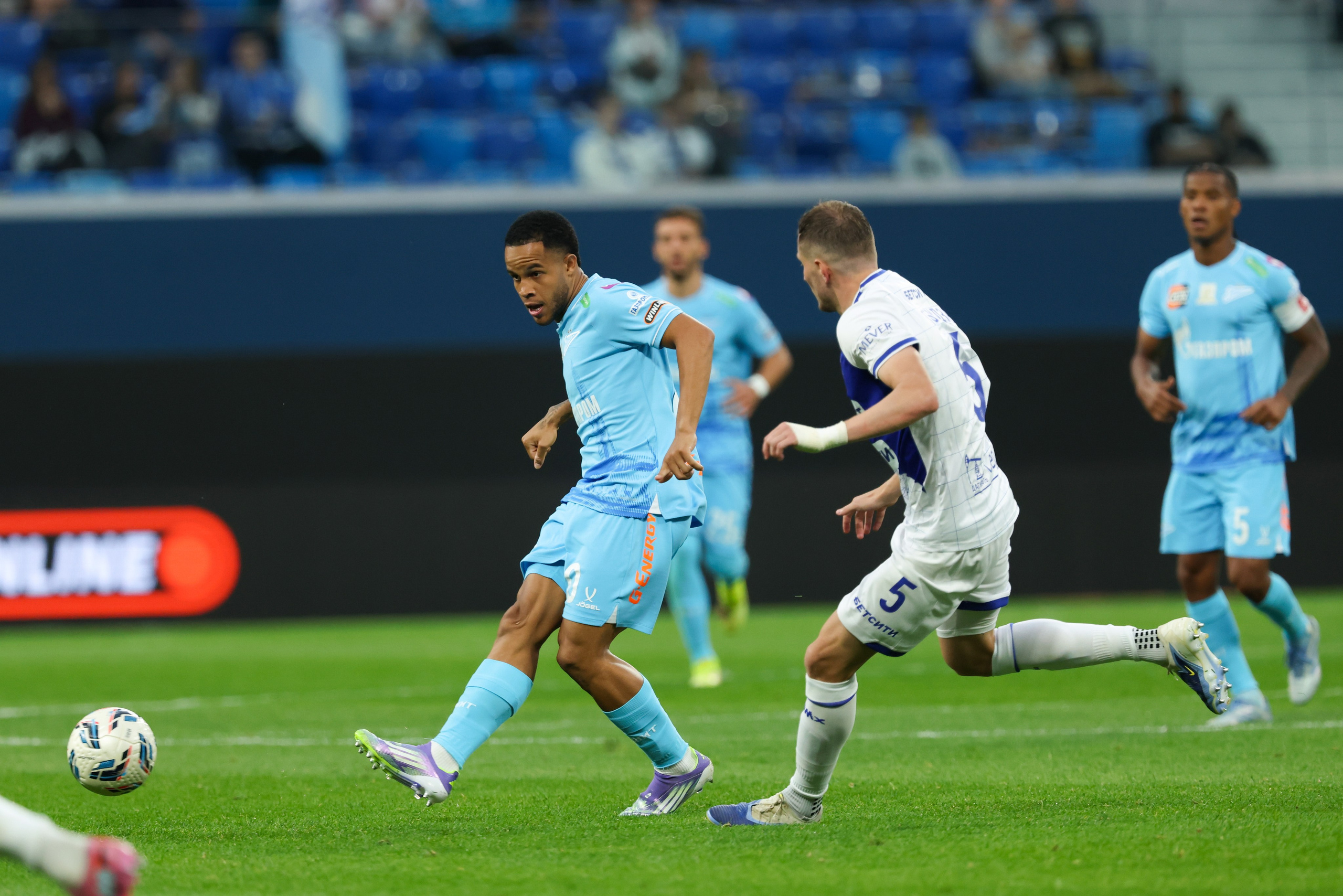 ФК «Зенит» — ФК «Динамо» Махачкала 23.08.2025. Спортивный и репортажный фотограф Антон Тереханов