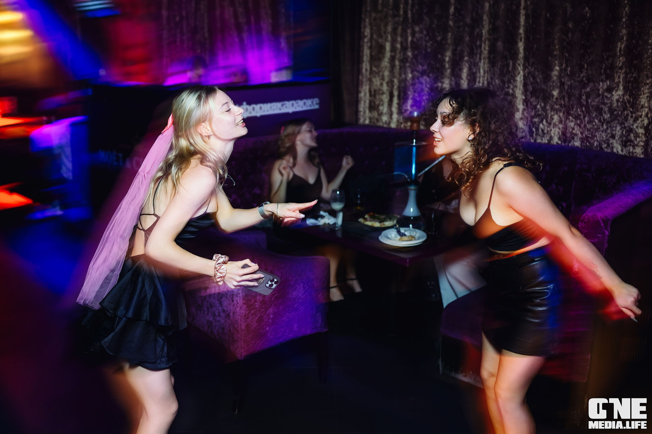 Фоторепортаж из караоке-клуба Эйфория. One Media Life: фоторепортажи, фотоотчеты с мероприятий и заведений