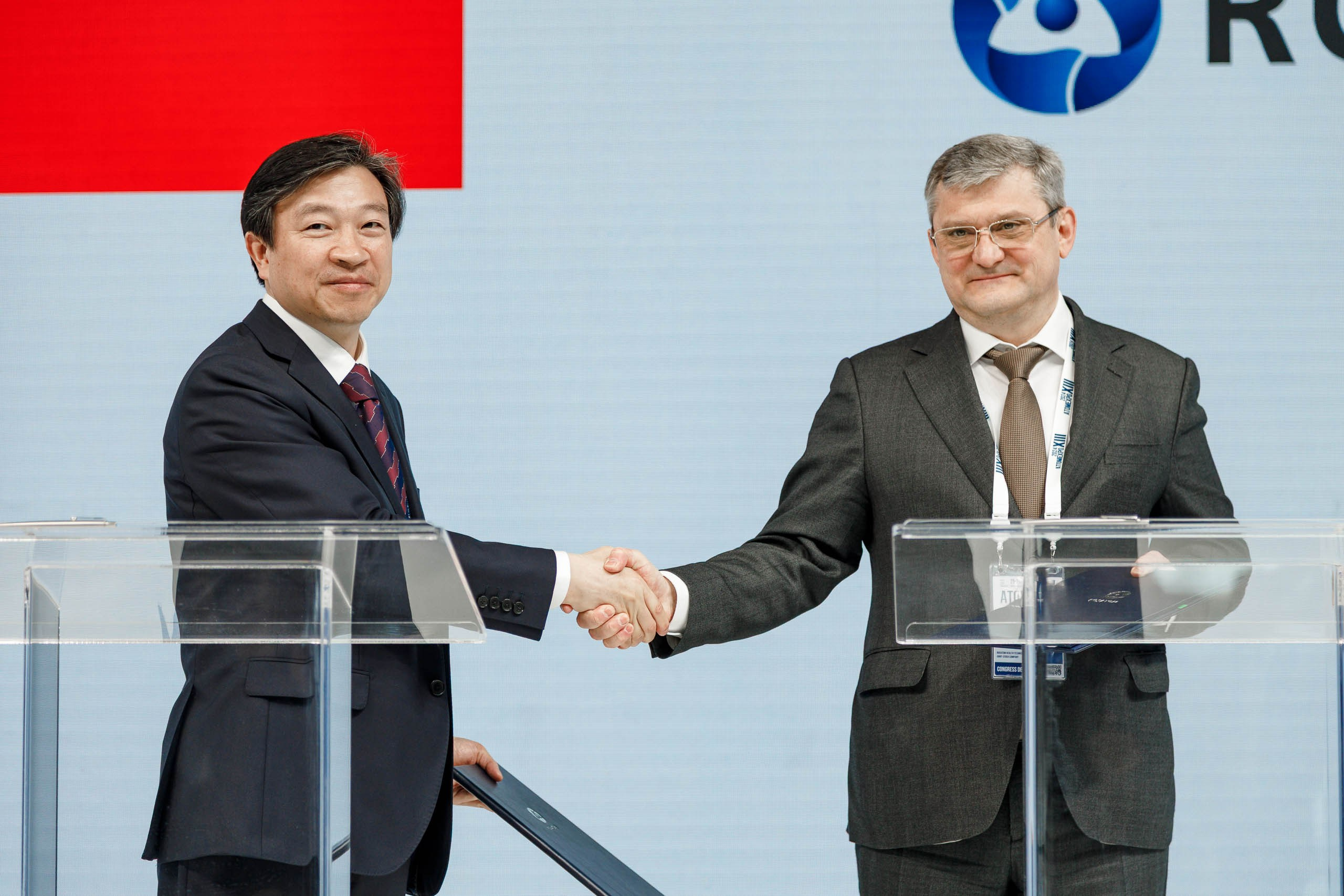 Подписания соглашений на форуме ATOM EXPO XIII 2024 в Сириусе. Репортажный фотограф в Москве, Сочи и Санкт-Петербурге