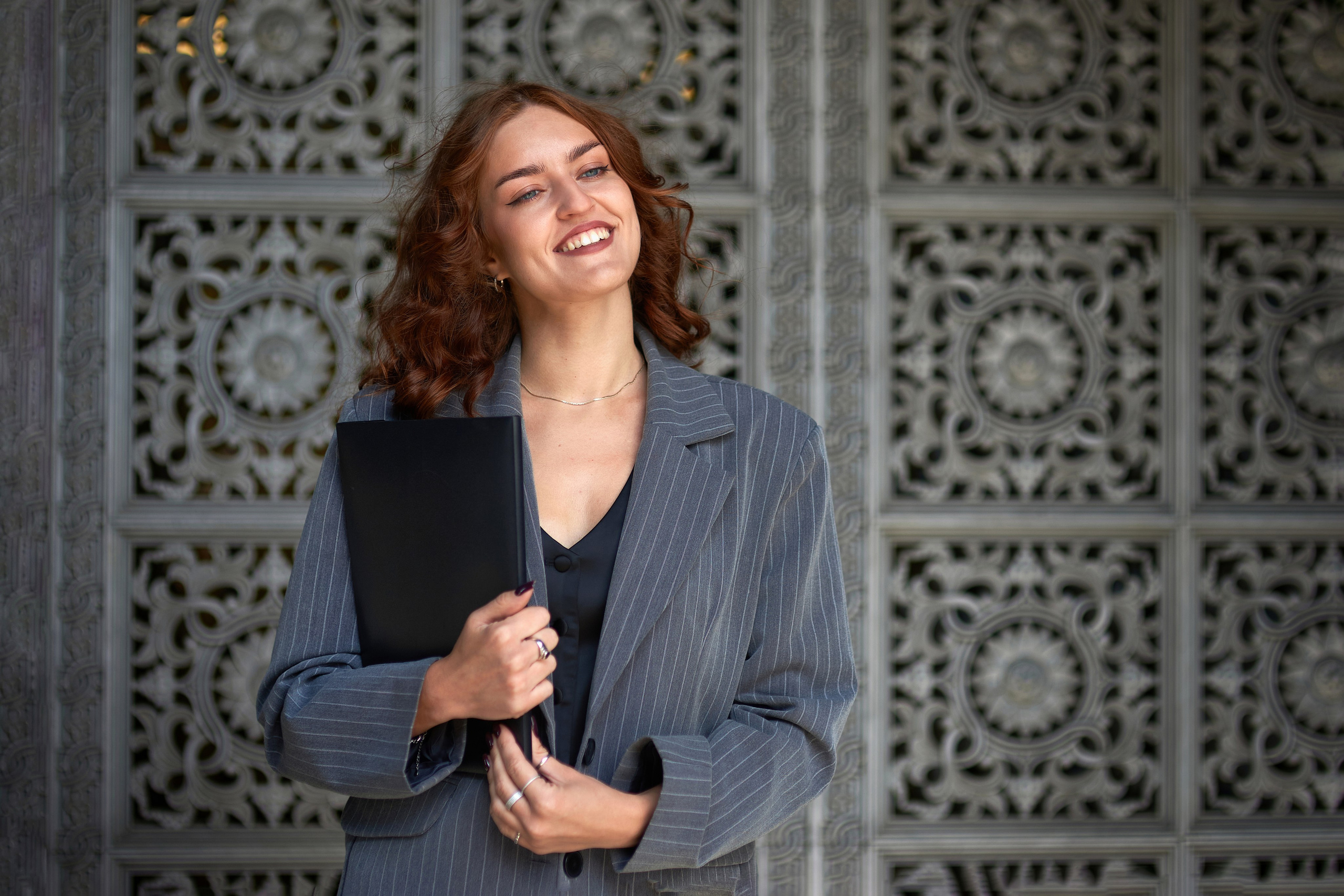 Девушка в городе. Фотограф Владимир Артамонов