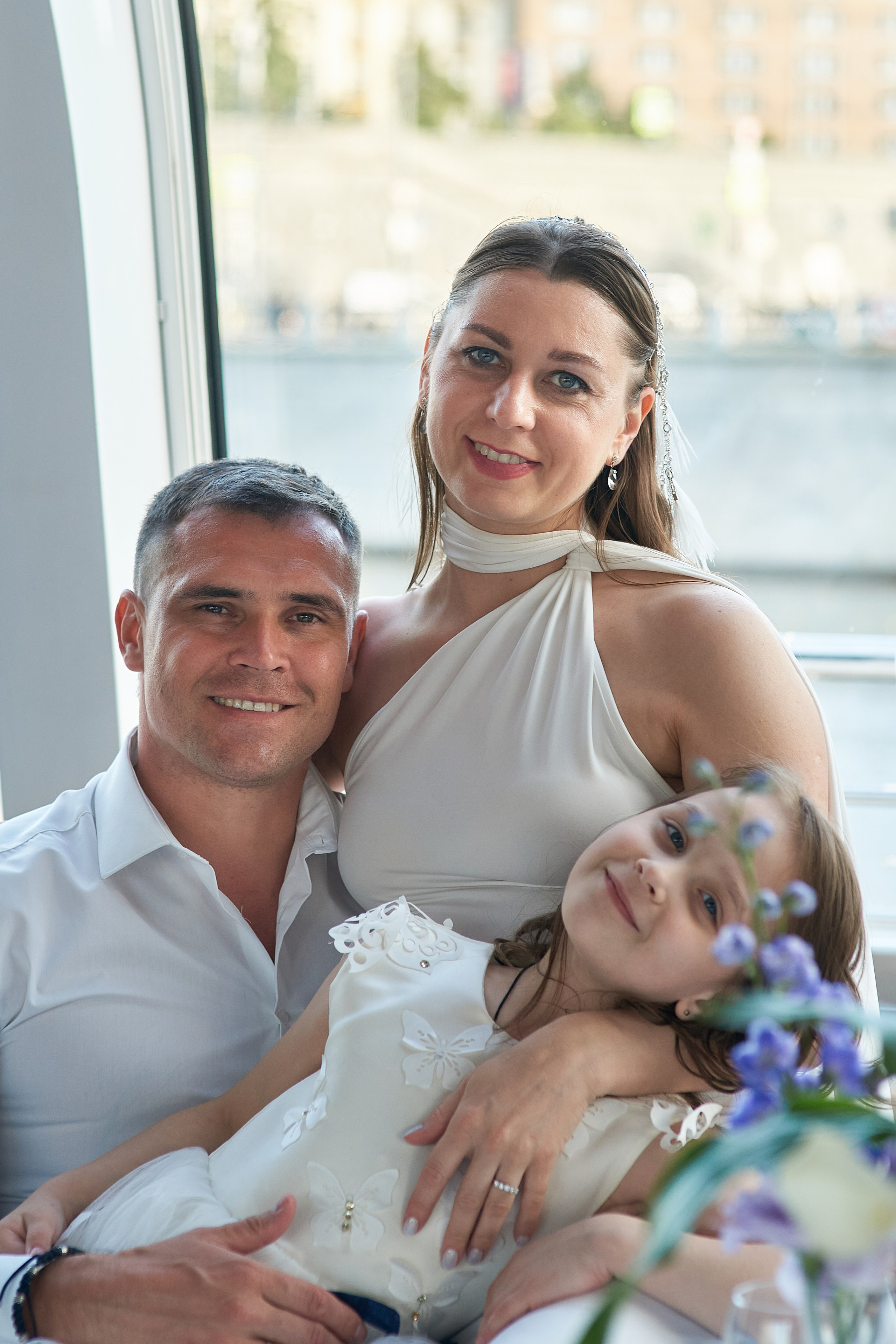 Свадебная прогулка на корабле, по Москве-реке