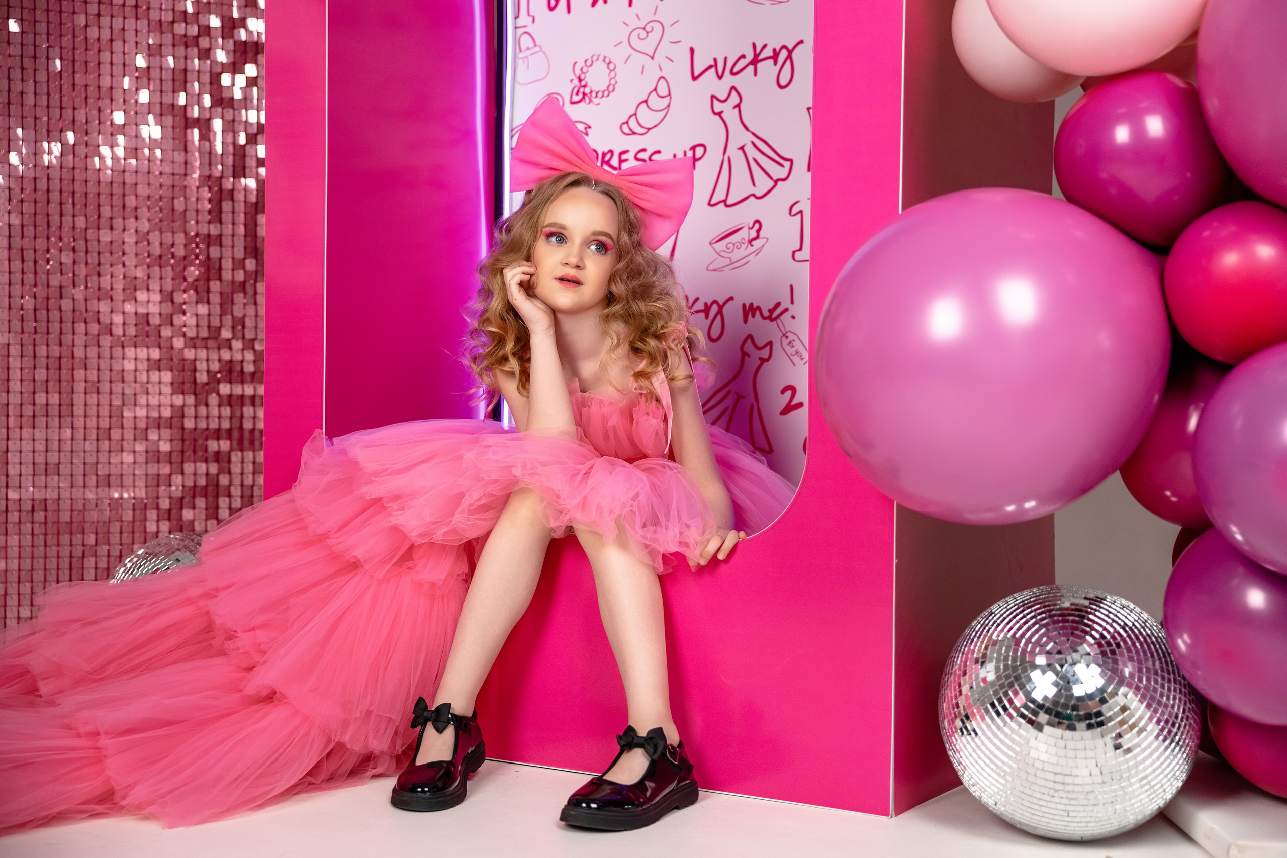 Барби. Декоратор Ксения Сергеева, причёска Ксения Матджанова, визаж Александра Стурова. Татьяна Мирзоян