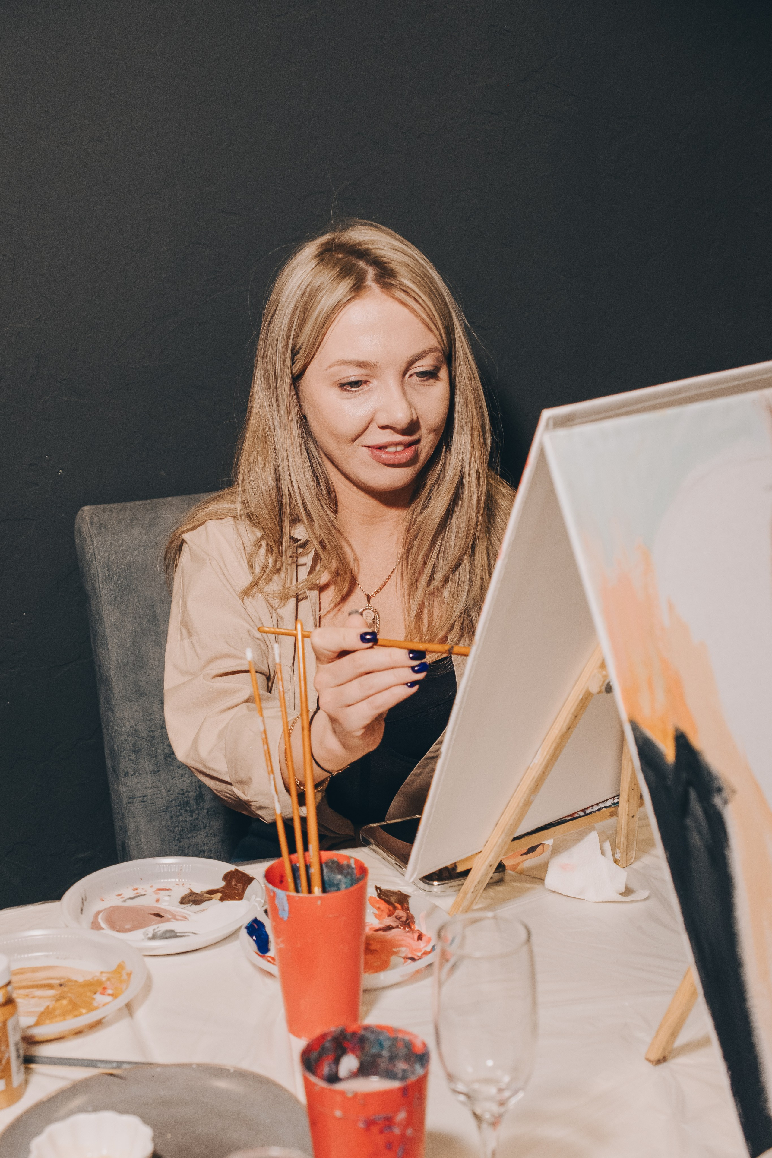 Без бокала — нет шагала. Фотограф в Иркутске Анна Мирошникова