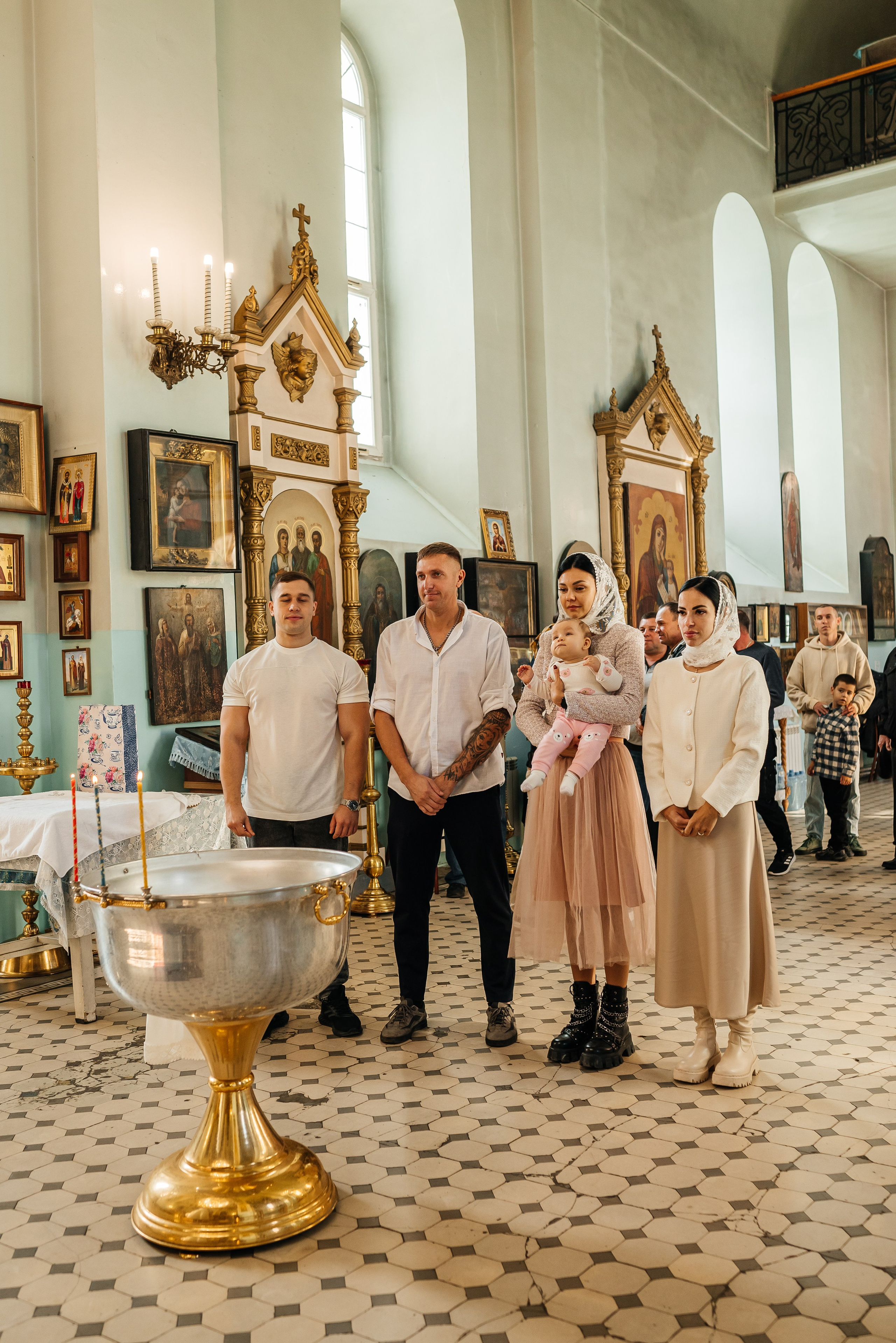Крещение в Храме Успения Пресвятой Богородицы Гундоровский. Фотограф в Каменске-Шахтинском и парке Лога Ольга Сагал