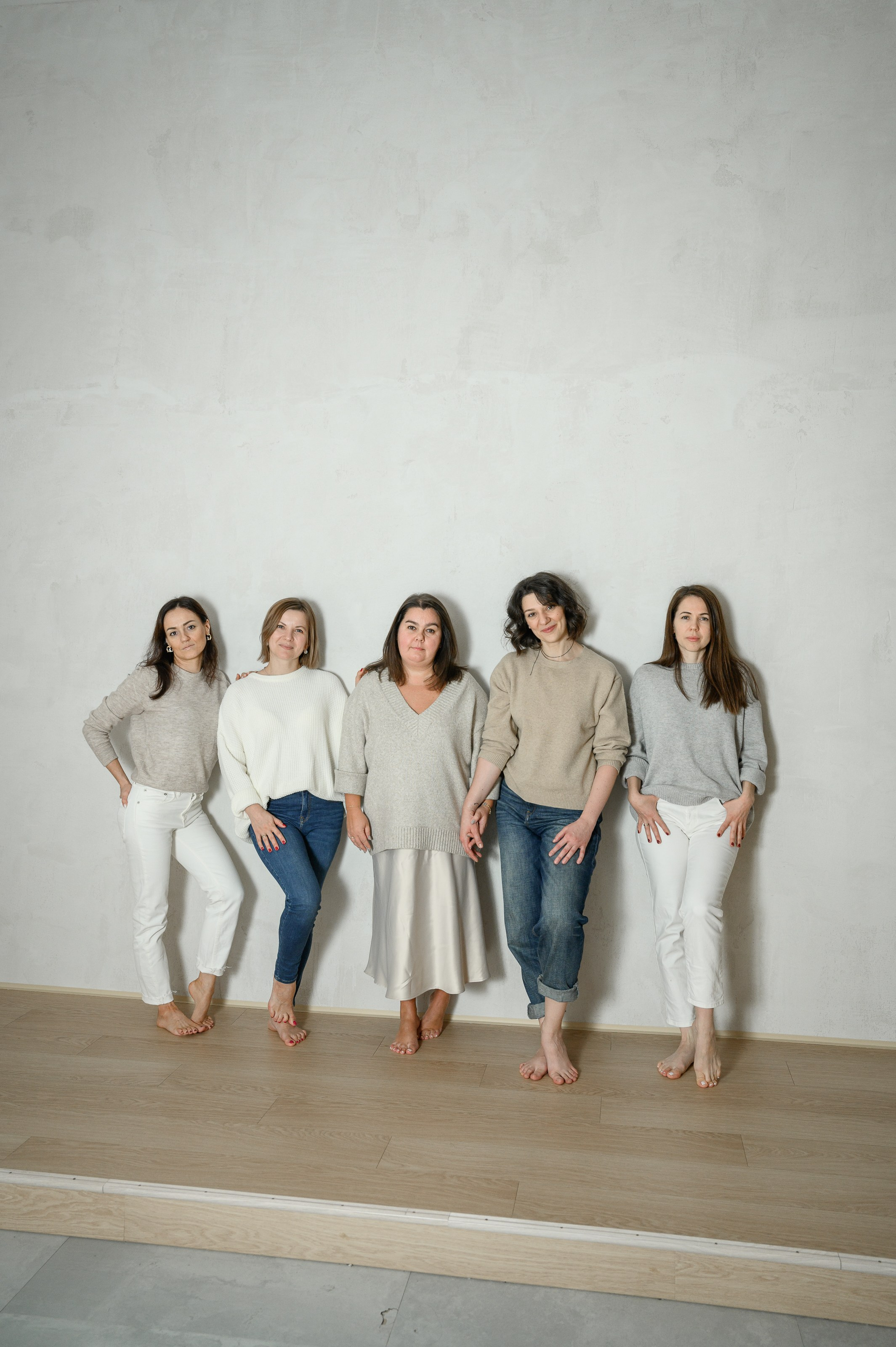 Новогодняя фотосессия с подругами в фотостудии Мимика, зал Фуджи. Semerlina.ru