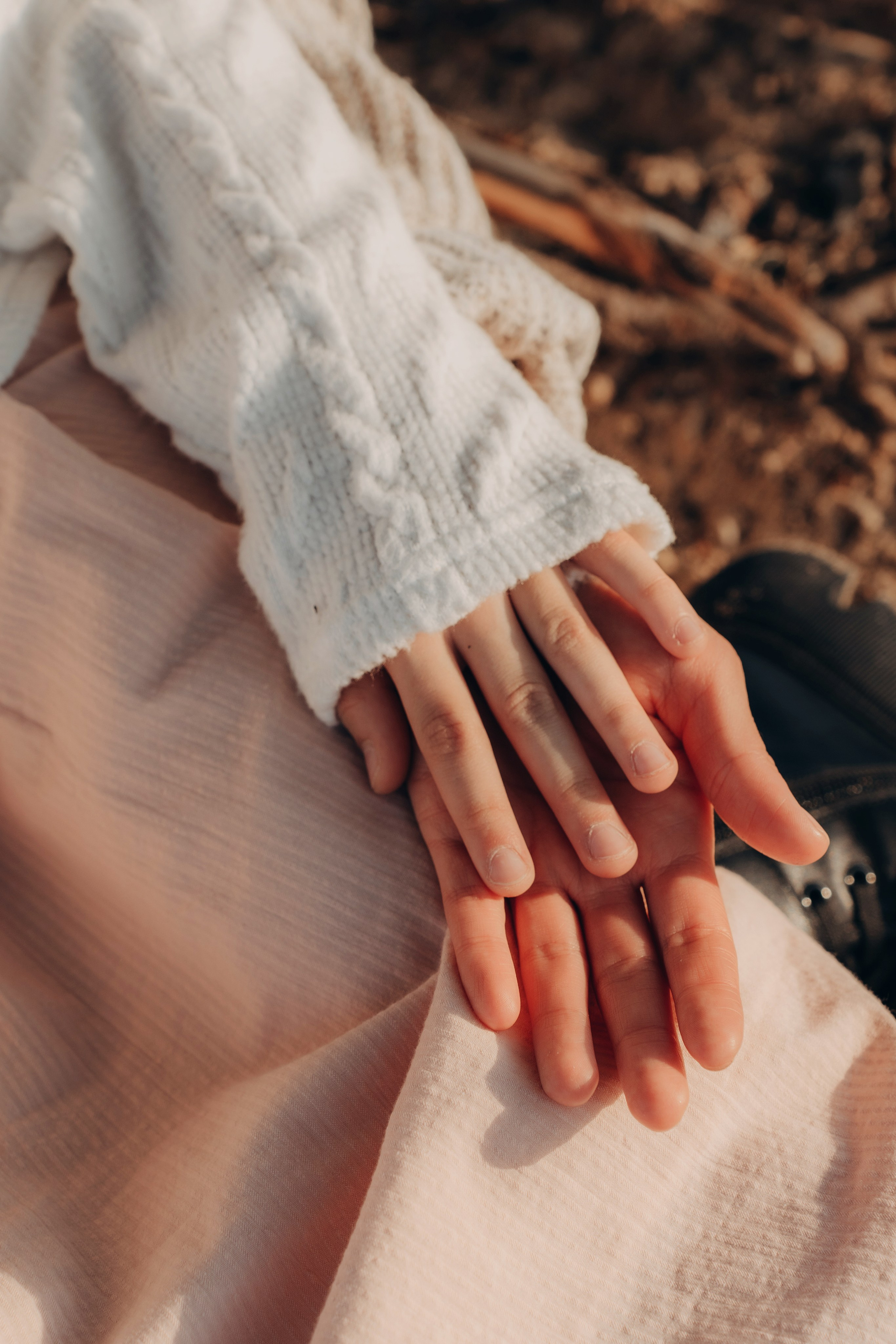 Весеннее тепло семьи на берегу Минского моря. Ваш семейный фотограф в Минске — Вика Трегубова