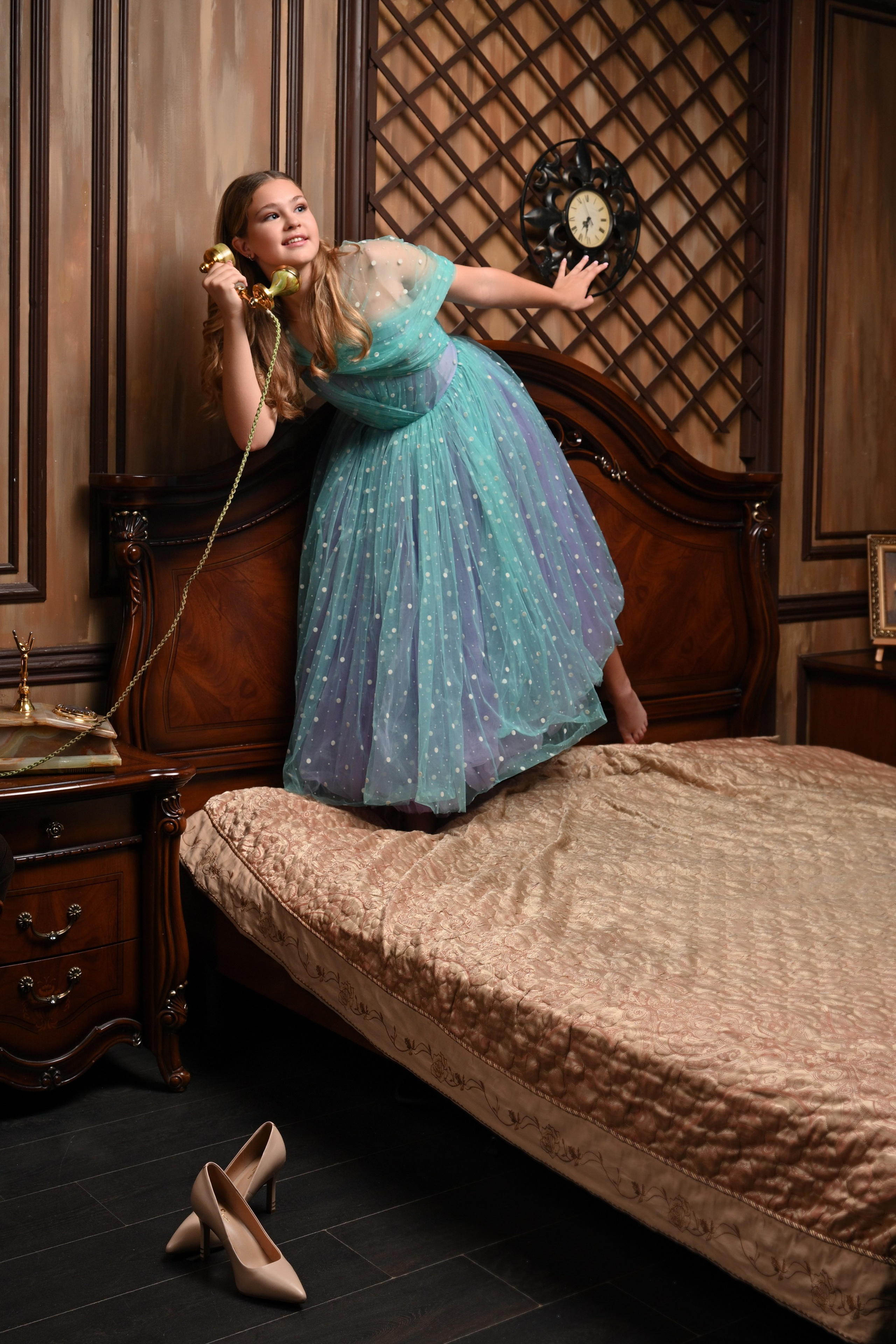 Портреты в студии. Фотограф Максим Мицун. Портрет, свадьба, репортаж, каталог