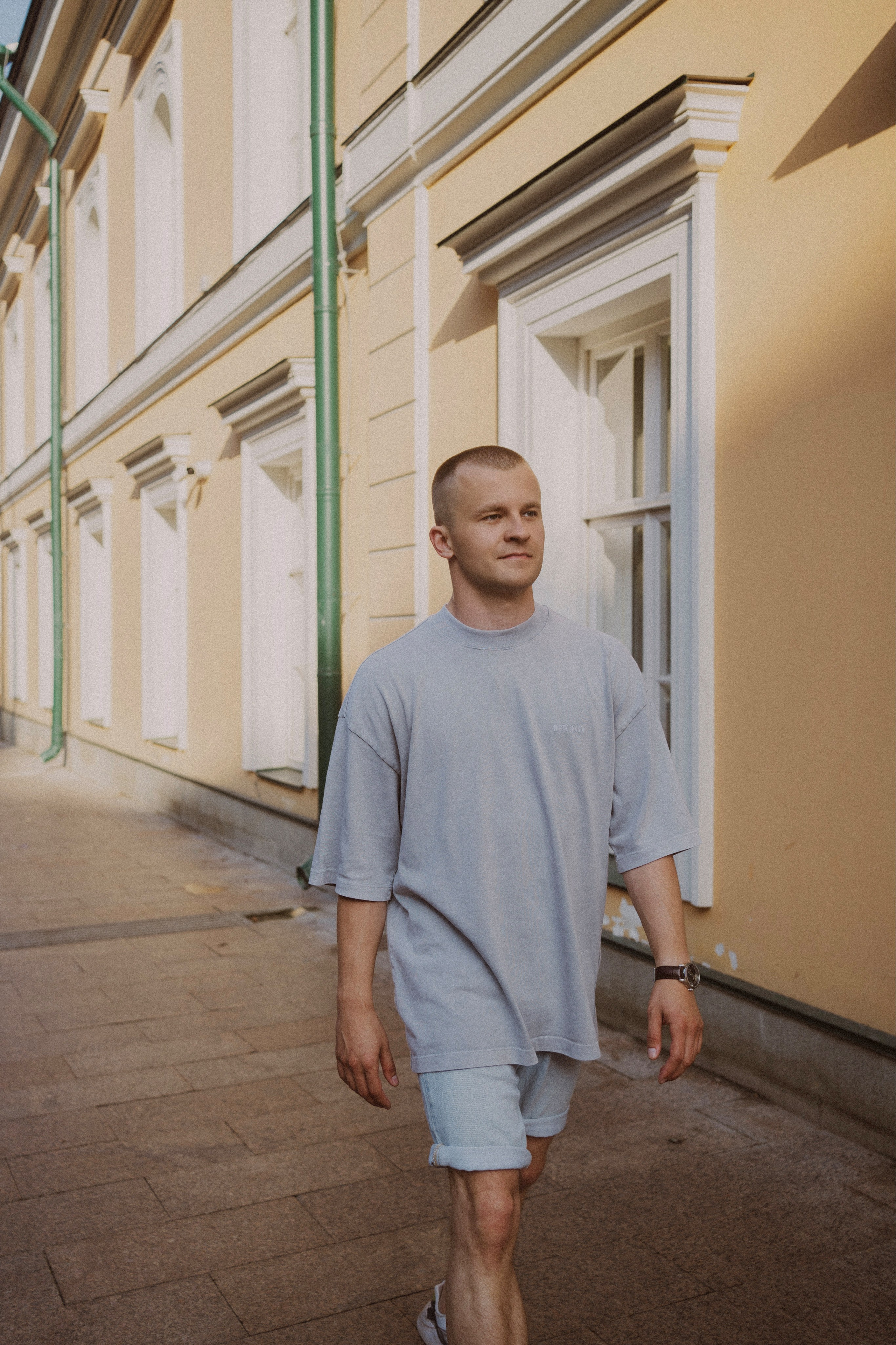 В кадре: педагог. Творческие фотосессии в Москве. Фотоальбом лидера группы ЯЛО