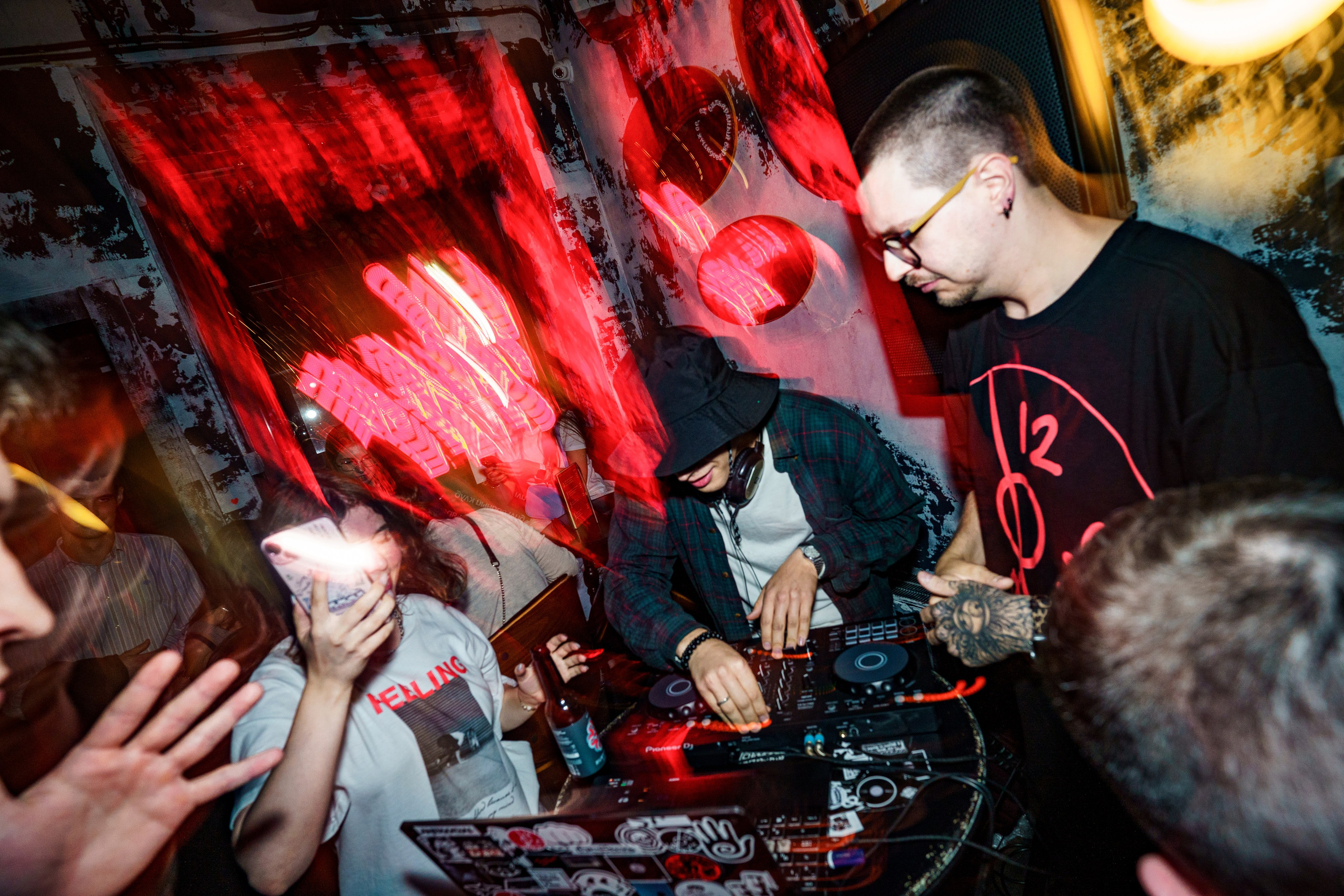 Бар разбитых сердец — 10/12 DJ's. Концертный и репортажный фотограф в Санкт-Петербурге Слава Пахомов