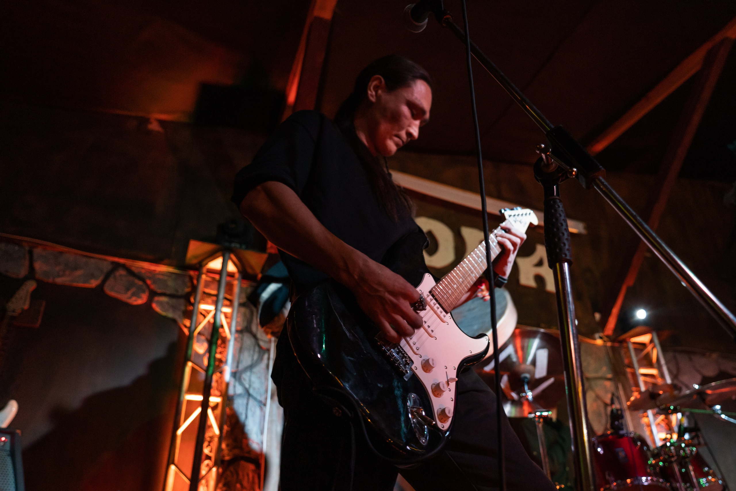 Ночь На Земле|Нора, Псков. Концертный и репортажный фотограф в Санкт-Петербурге Слава Пахомов