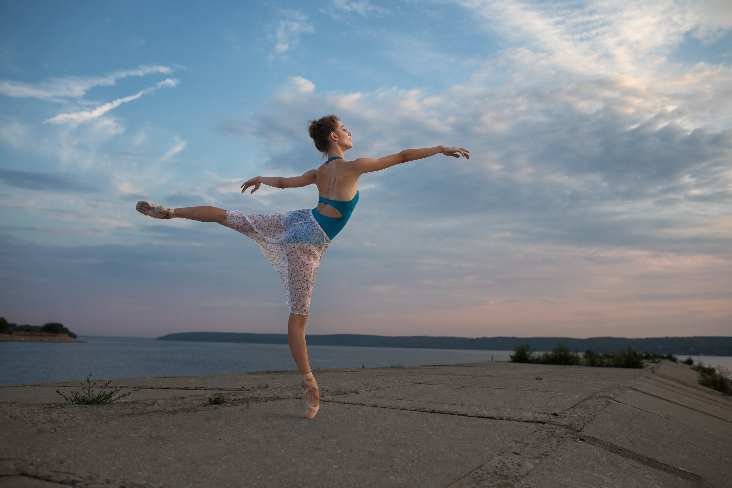 Фотосет с балериной Дианой на набережной для «себя»