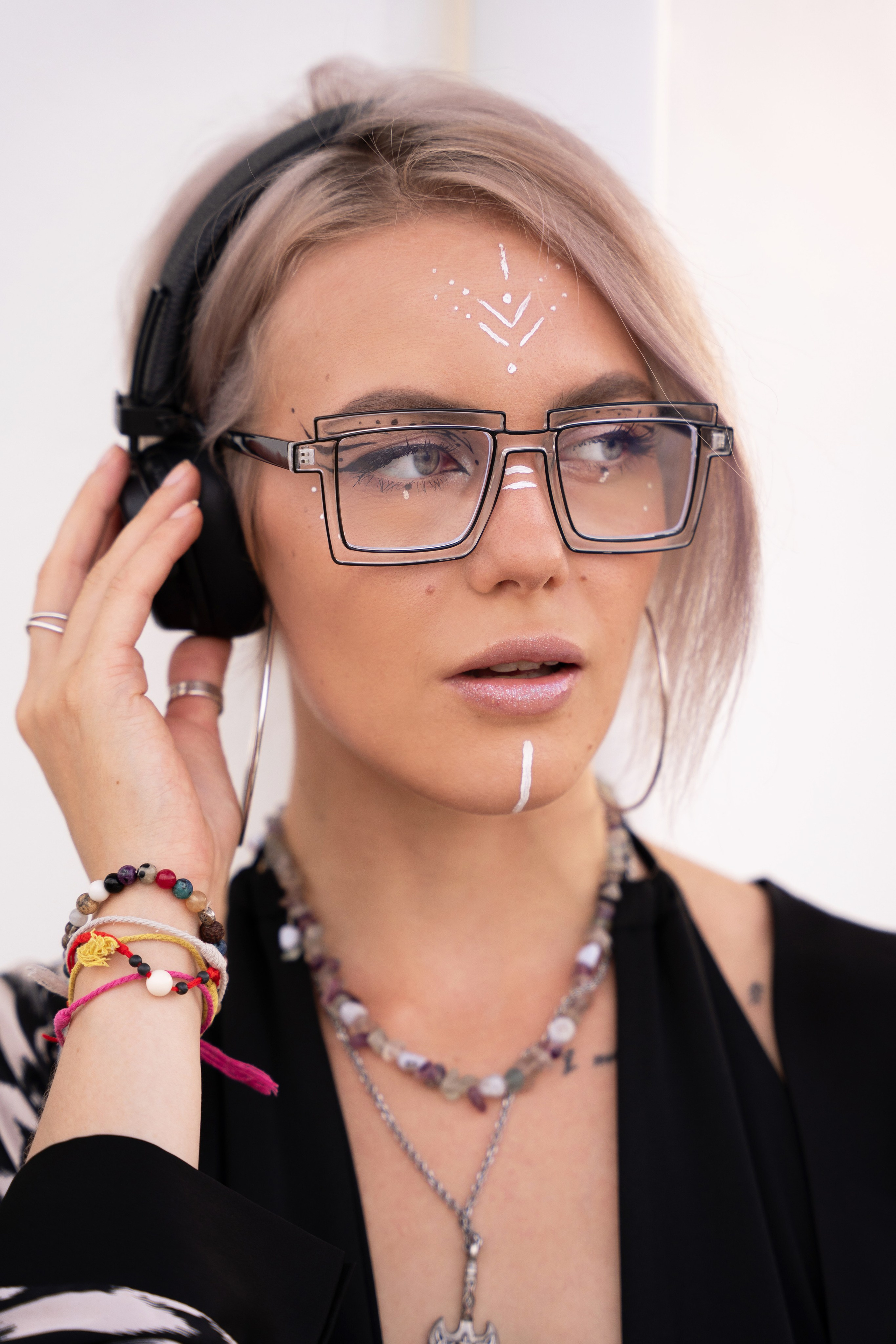DJ Yola. Brand designer | photographer | model