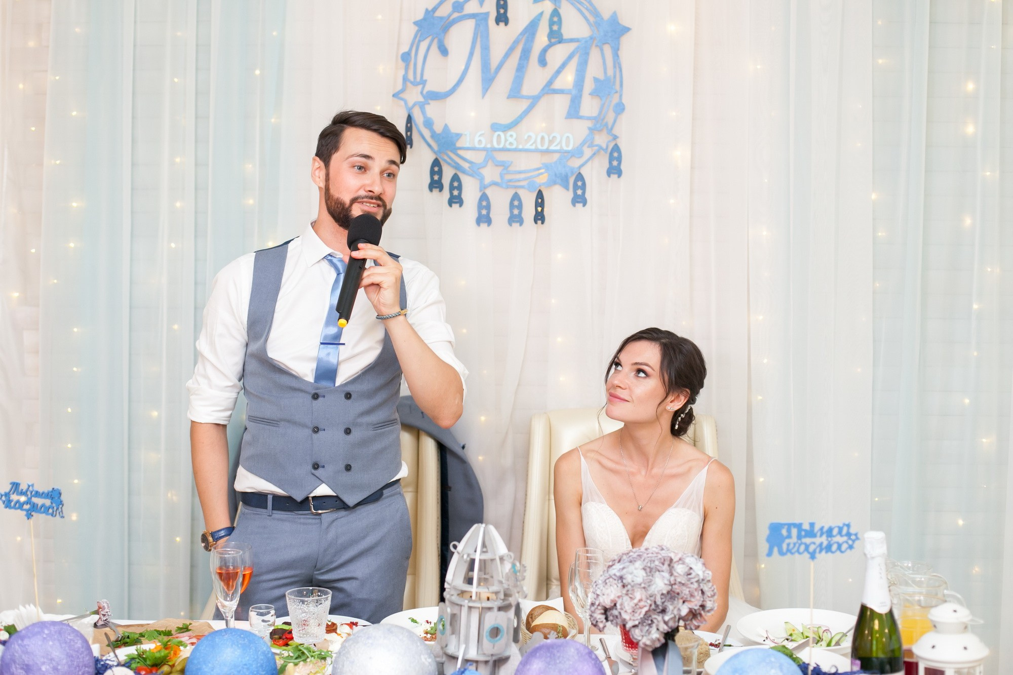 Ты мой космос, свадьба в СПБ. Фотограф крещение венчание в Петербурге! Помогает подобрать храм и посоветовал душевного батюшку в СПб