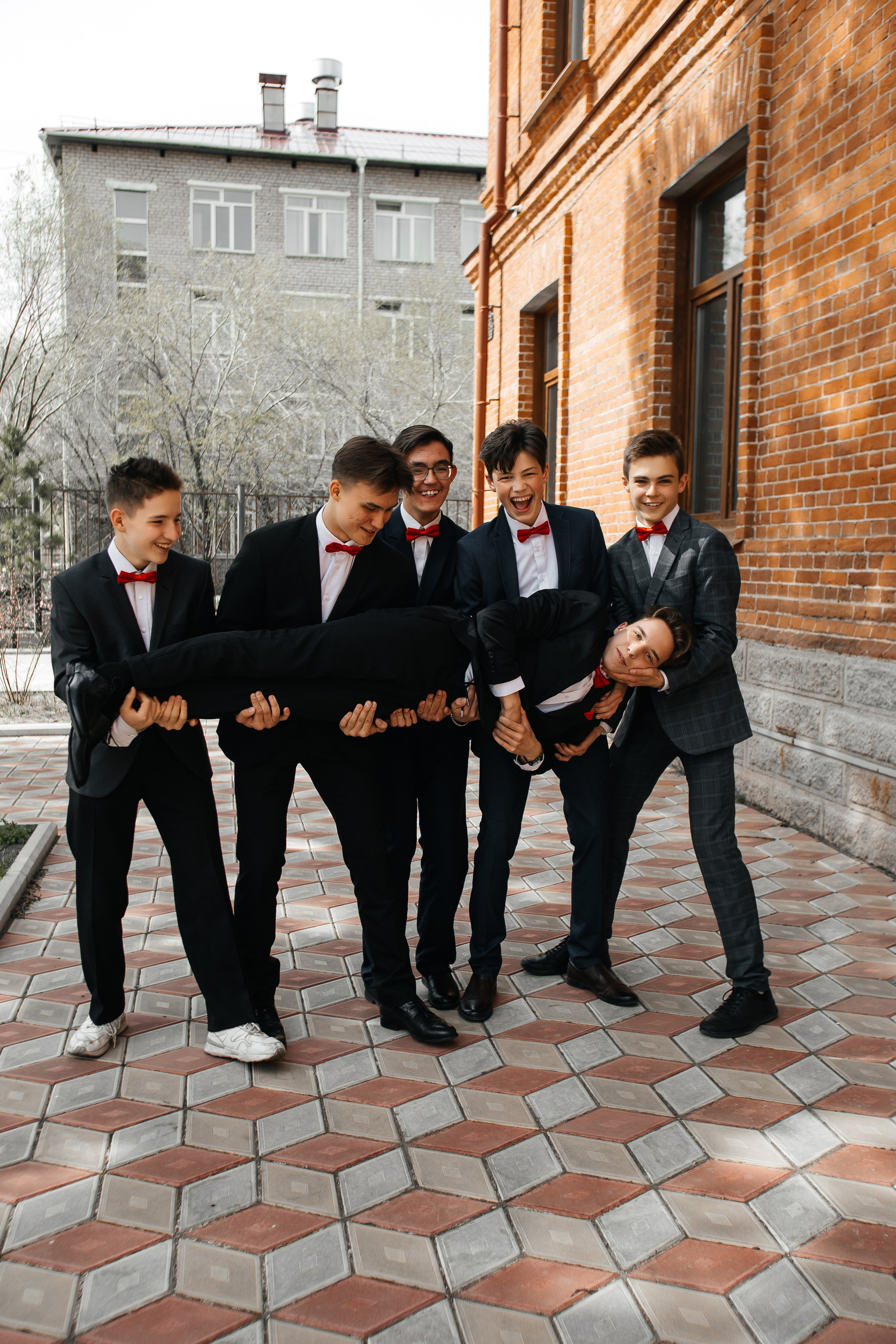 Школьники. Гарутис Лидия профессиональный фотограф в Чите