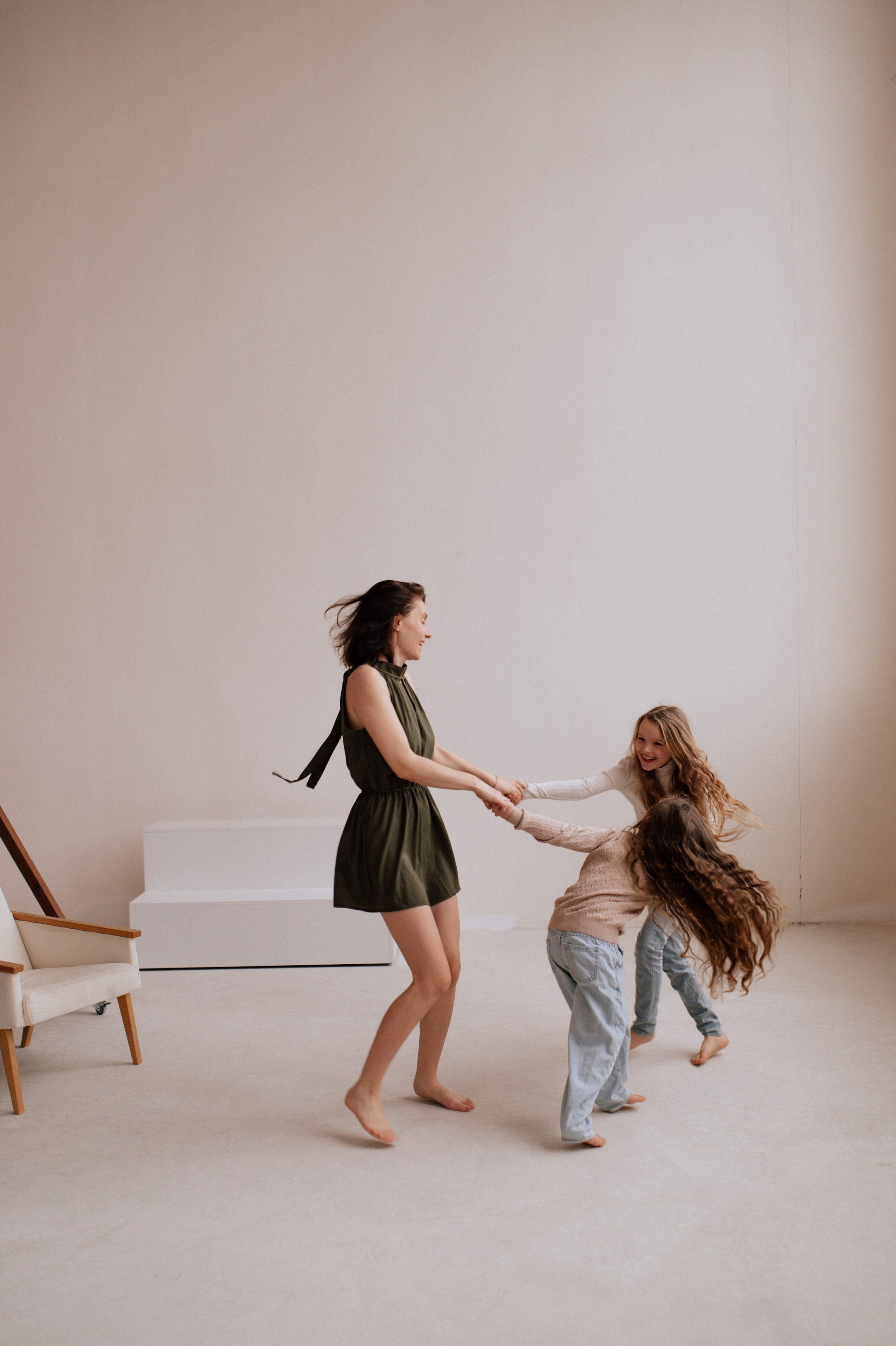 Мама и дочки. Фотограф Светлана Васильева