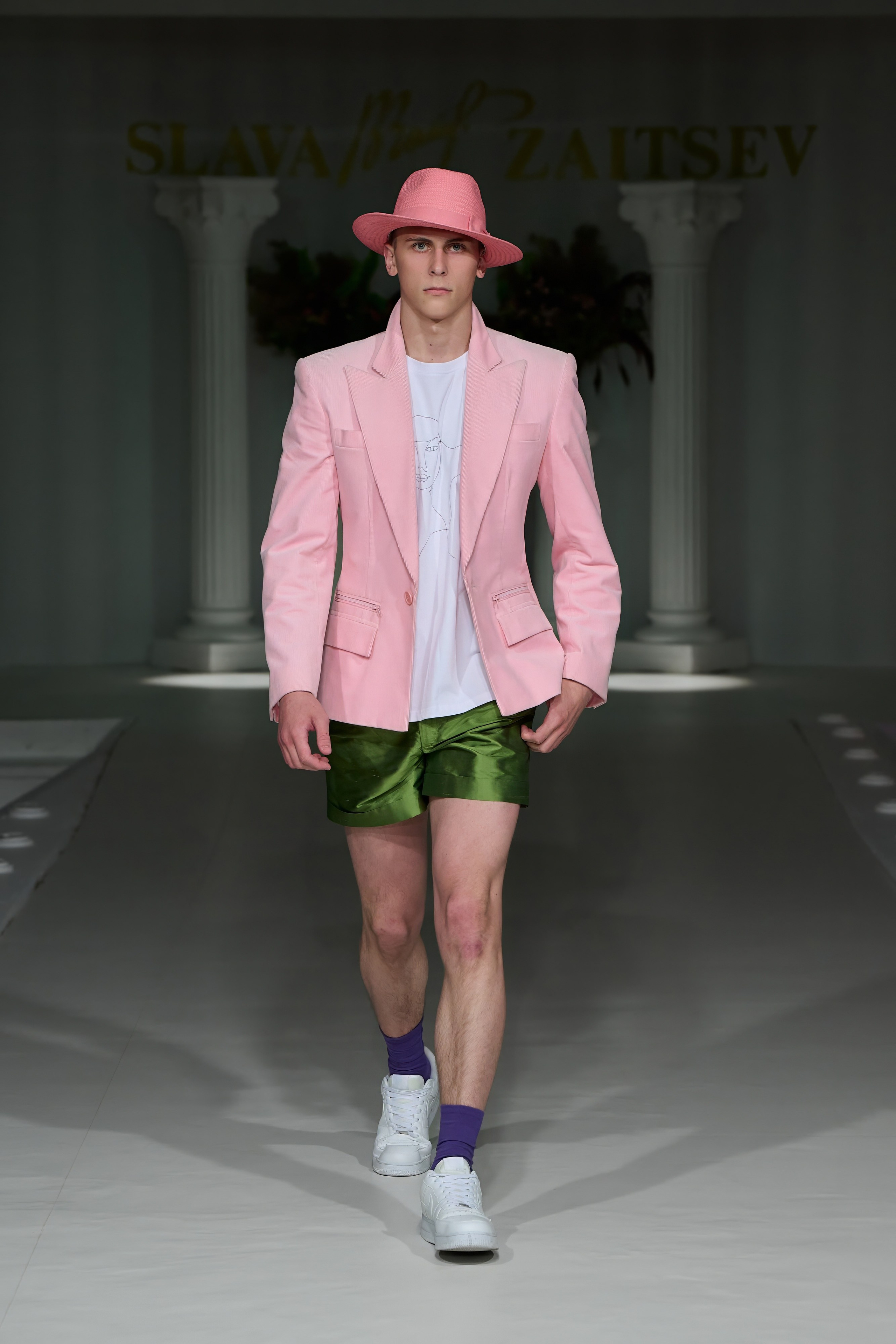 Slava&Yegor Zaitsevs. Показ-спектакль «Воспоминание». 21 июня 2025. Дима Бабушкин. Фотограф. Подиум. Репортаж. Творчество. Дорого