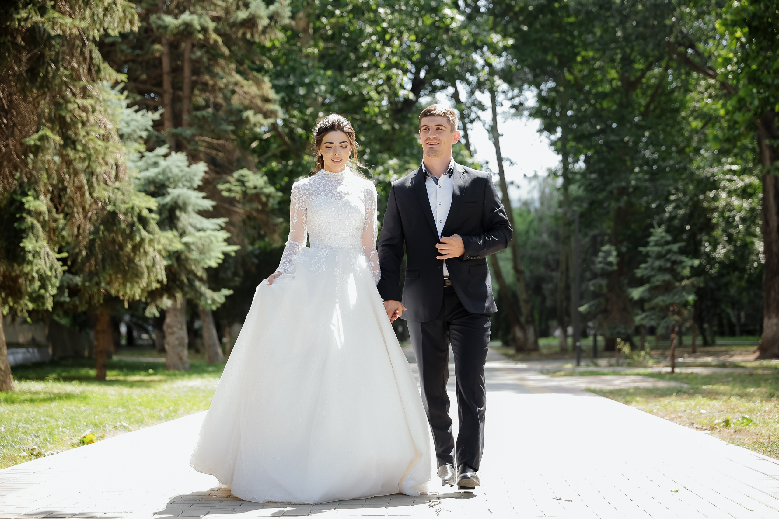 Гаджи и Зара. Omar Shapiev