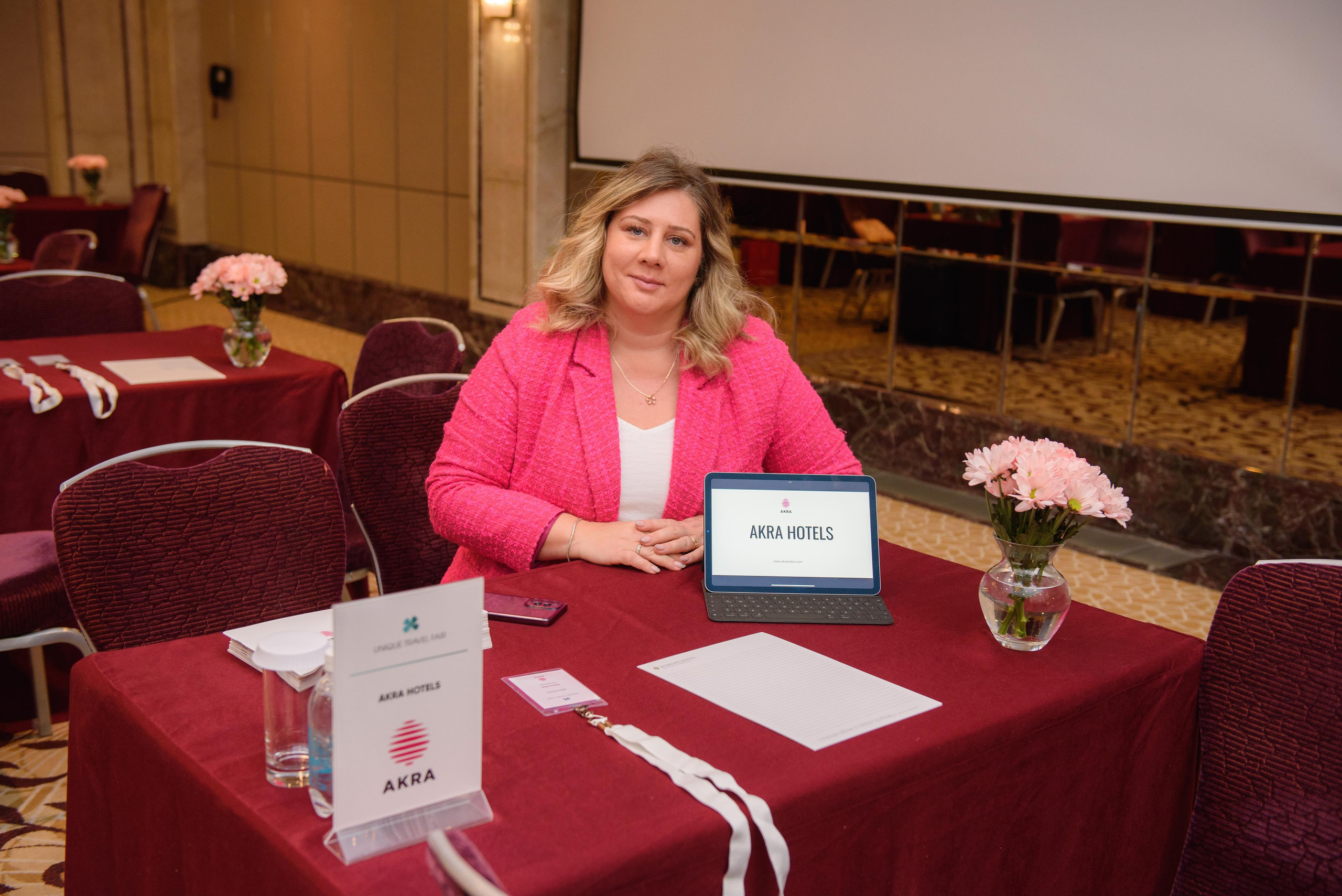 Unique Travel Fair — конференция по туризму. Бренд-фотограф для экспертов и блогеров в Москве Влада Горбовская