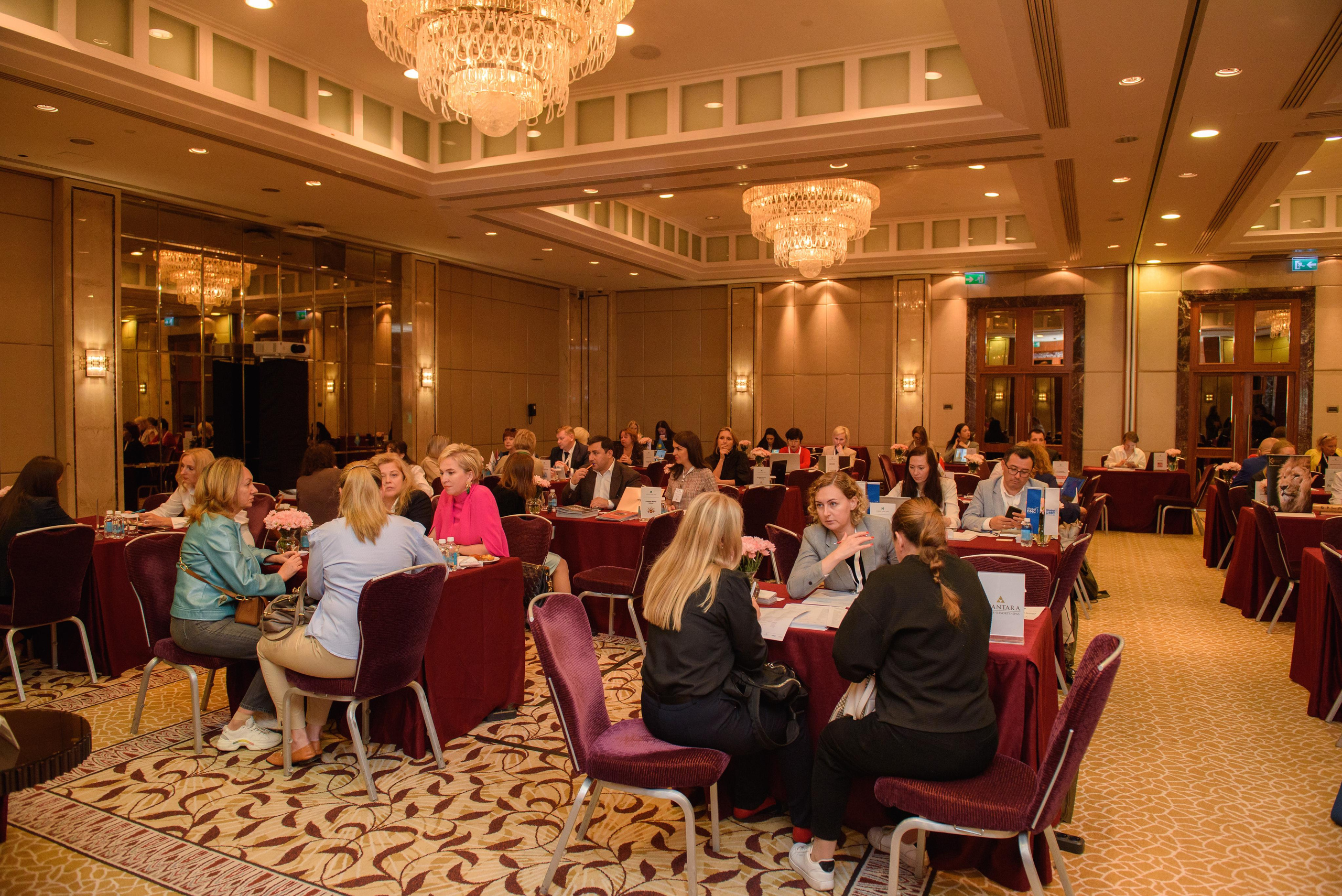 Unique Travel Fair — конференция по туризму. Бренд-фотограф для экспертов и блогеров в Москве Влада Горбовская