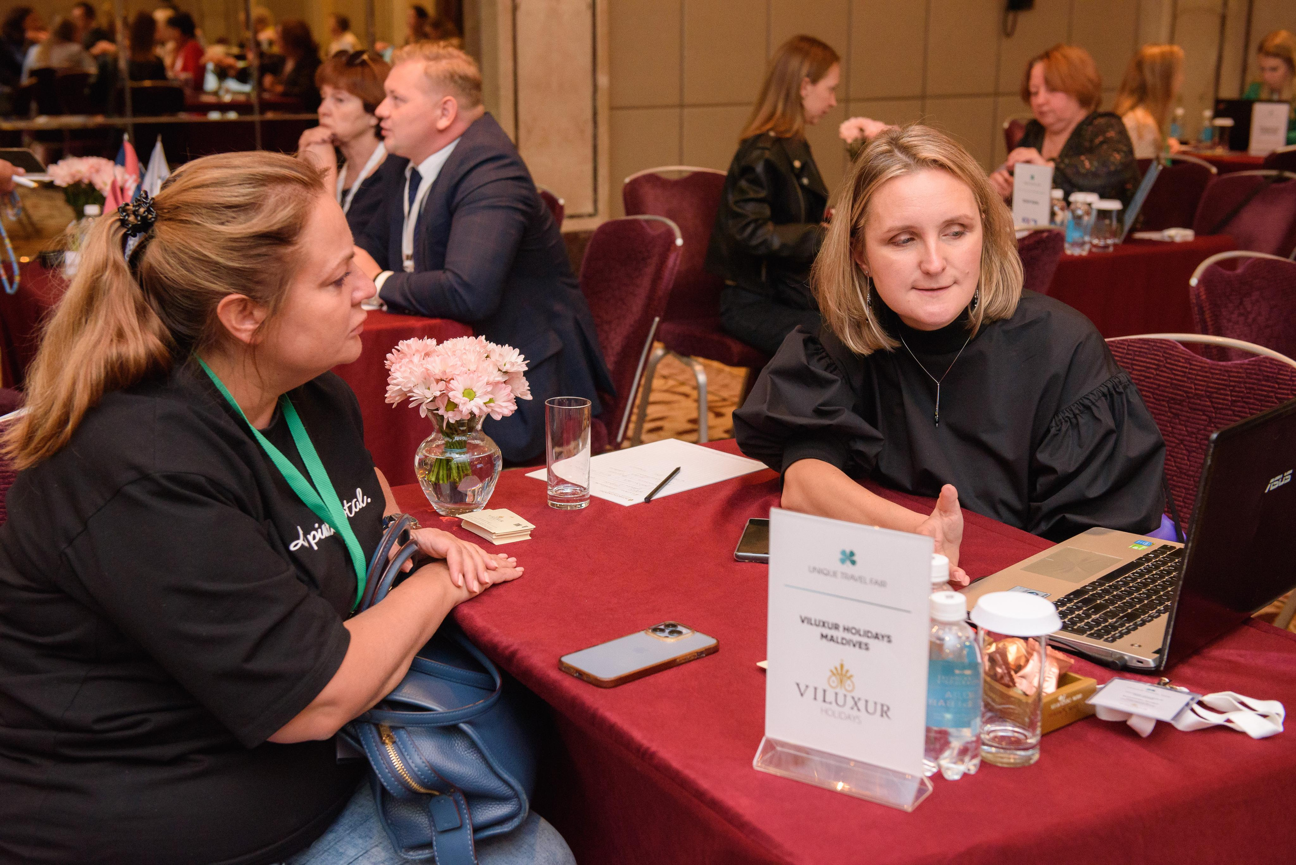 Unique Travel Fair — конференция по туризму. Бренд-фотограф для экспертов и блогеров в Москве Влада Горбовская