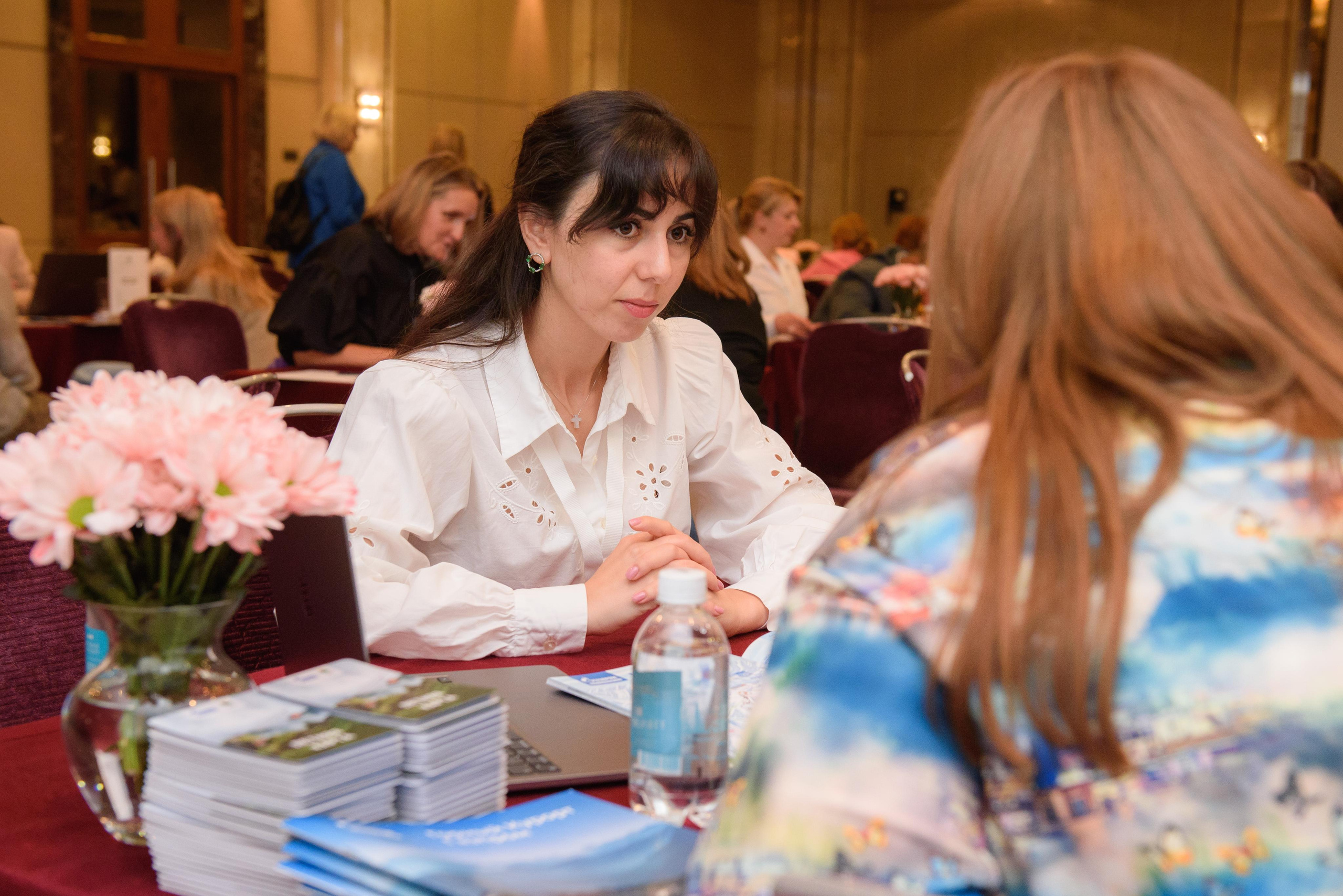 Unique Travel Fair — конференция по туризму. Бренд-фотограф для экспертов и блогеров в Москве Влада Горбовская