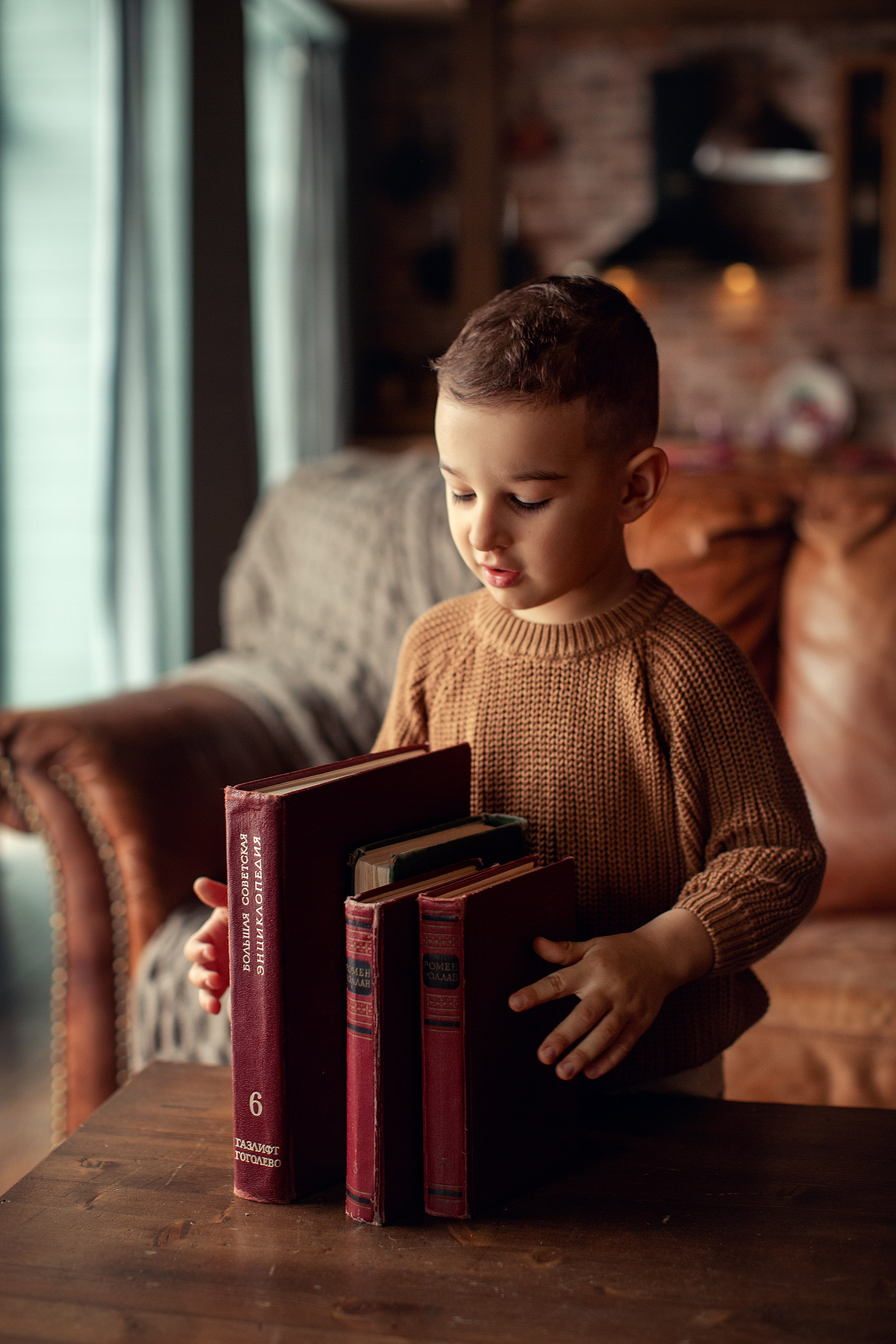 Студийная съемка мамы с сыновьями. Tatyana Nadezhdina Family photographer