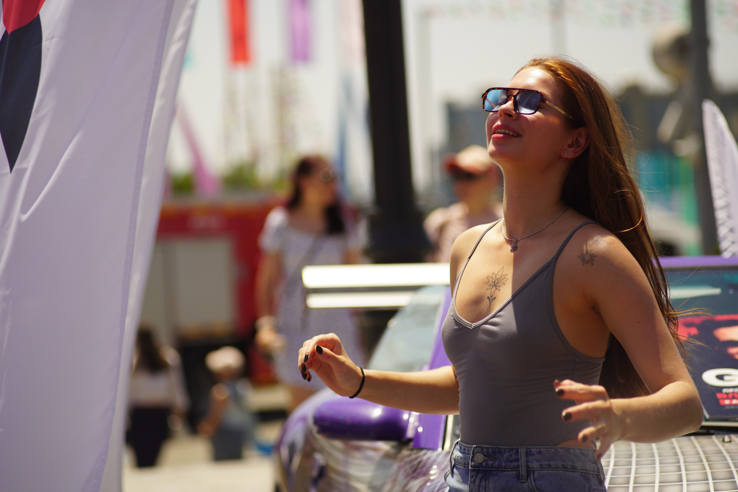 День города тачки и девочки. Фотограф Владивосток (художественный портрет, празднование, торжество, мероприятие, фотопрогулка)