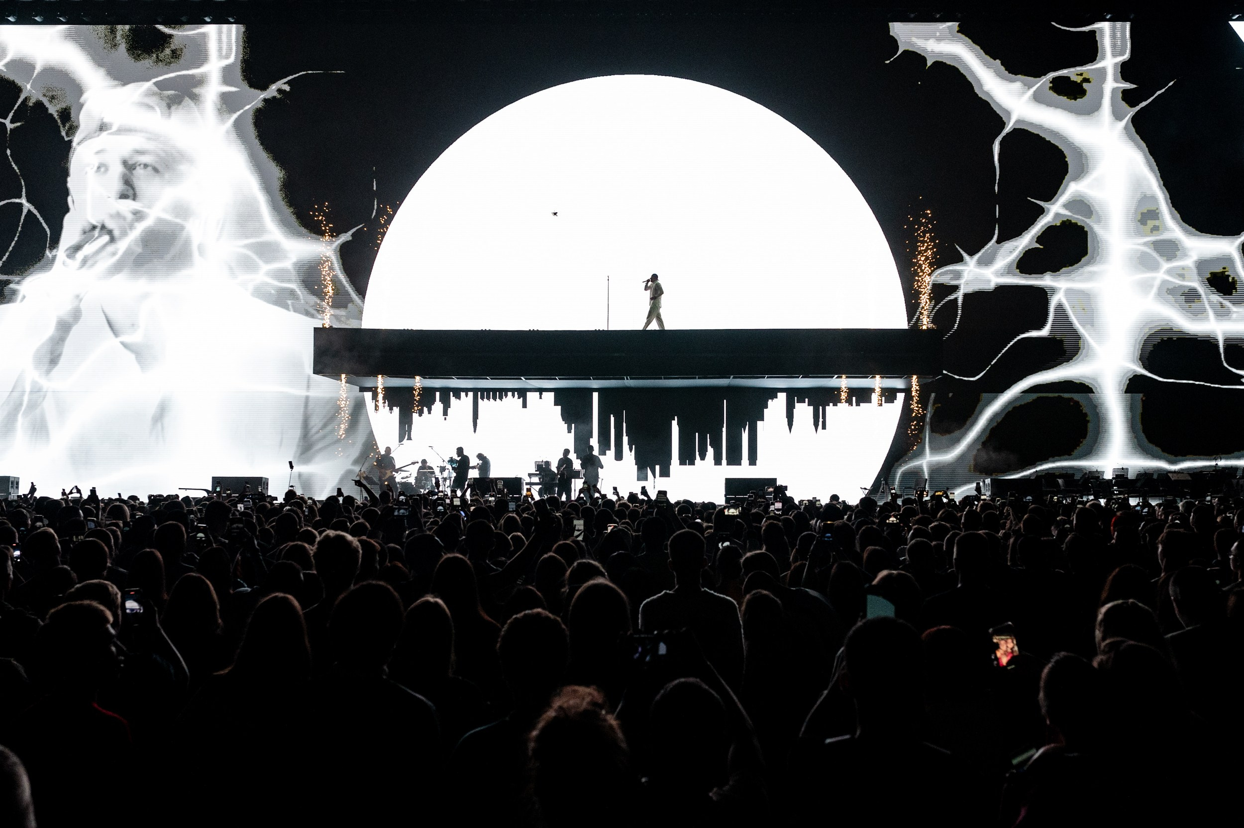 MACAN / МОСКВА / 2024. OOPS