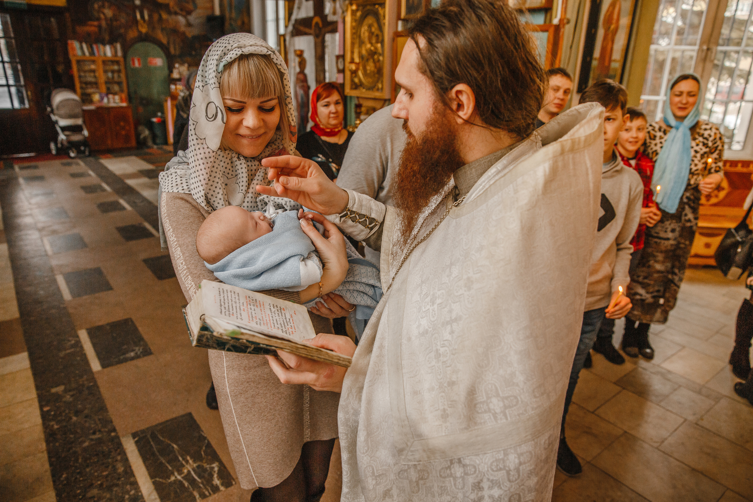 Фотограф на крещение в Ивантеевке Храм Смоленской Иконы Божией Матери