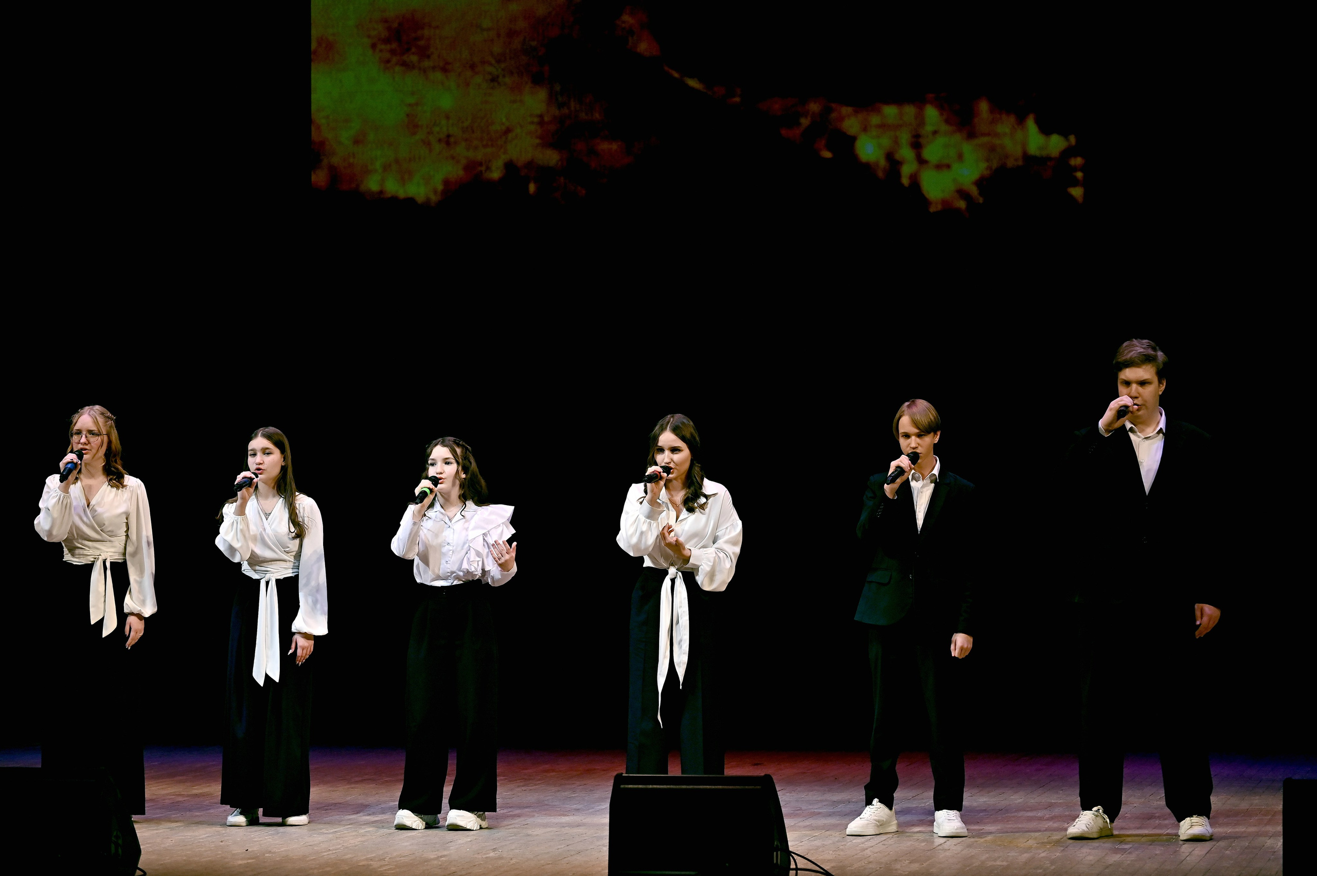 ФОТОГРАФ ВАШИХ МЕРОПРИЯТИЙ РЯЗАНЬ СЕРГЕЙ КЛЮЕВ Концертная фотография близка к репортажу и портретной съемке