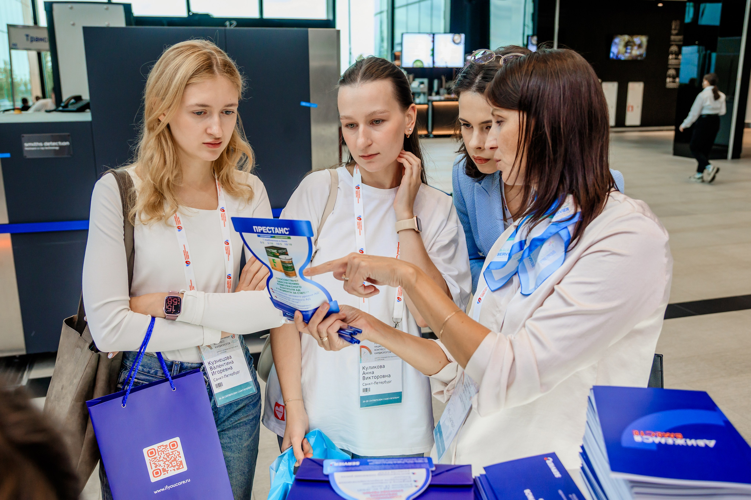 Фотограф на выставку в Спб — заказать съемку в Санкт-Петербурге— Екатерина Ладванова