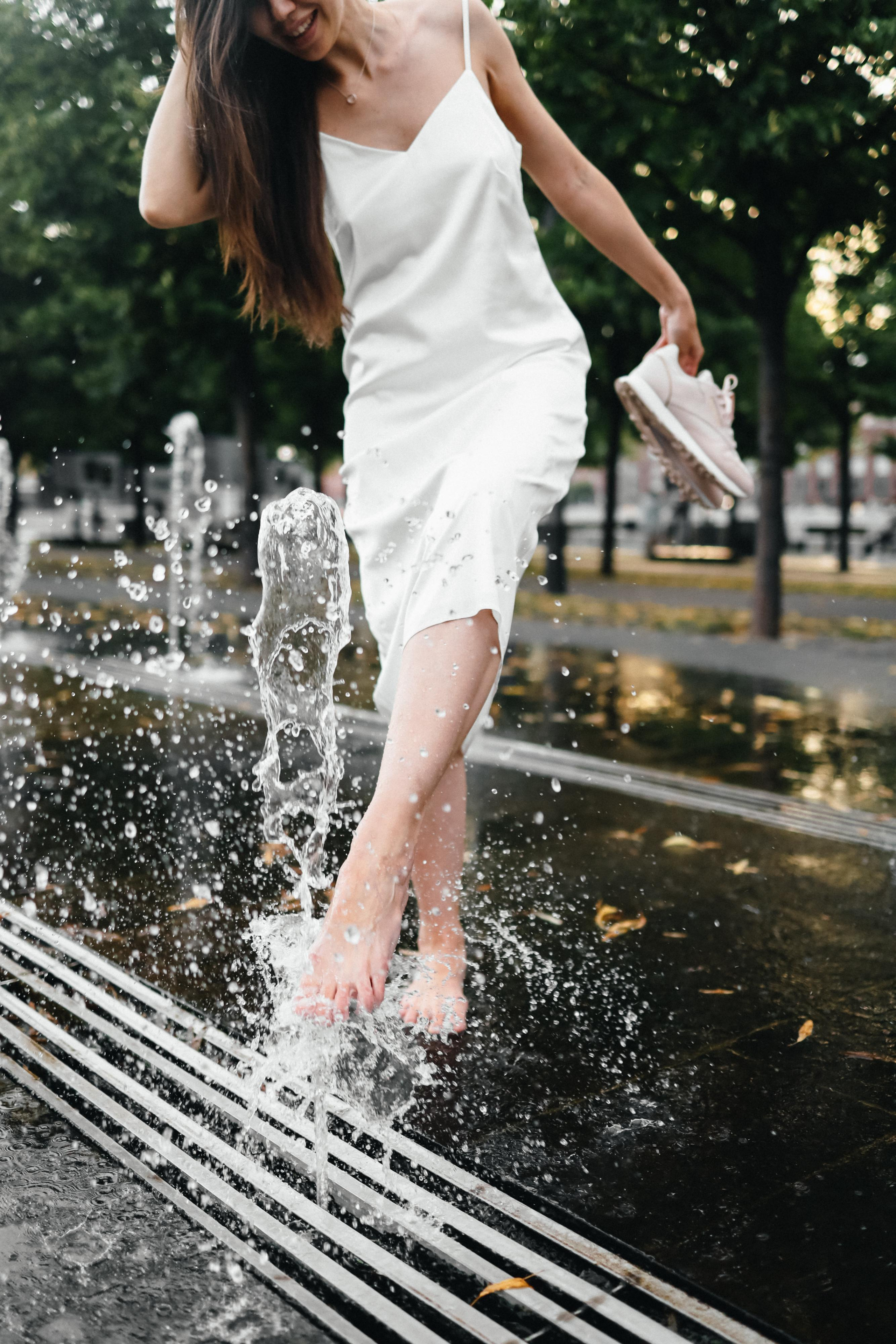 Фонтаны Музеона для Ани и Юли. Детский семейный фотограф в Москве Светлана Микадзе