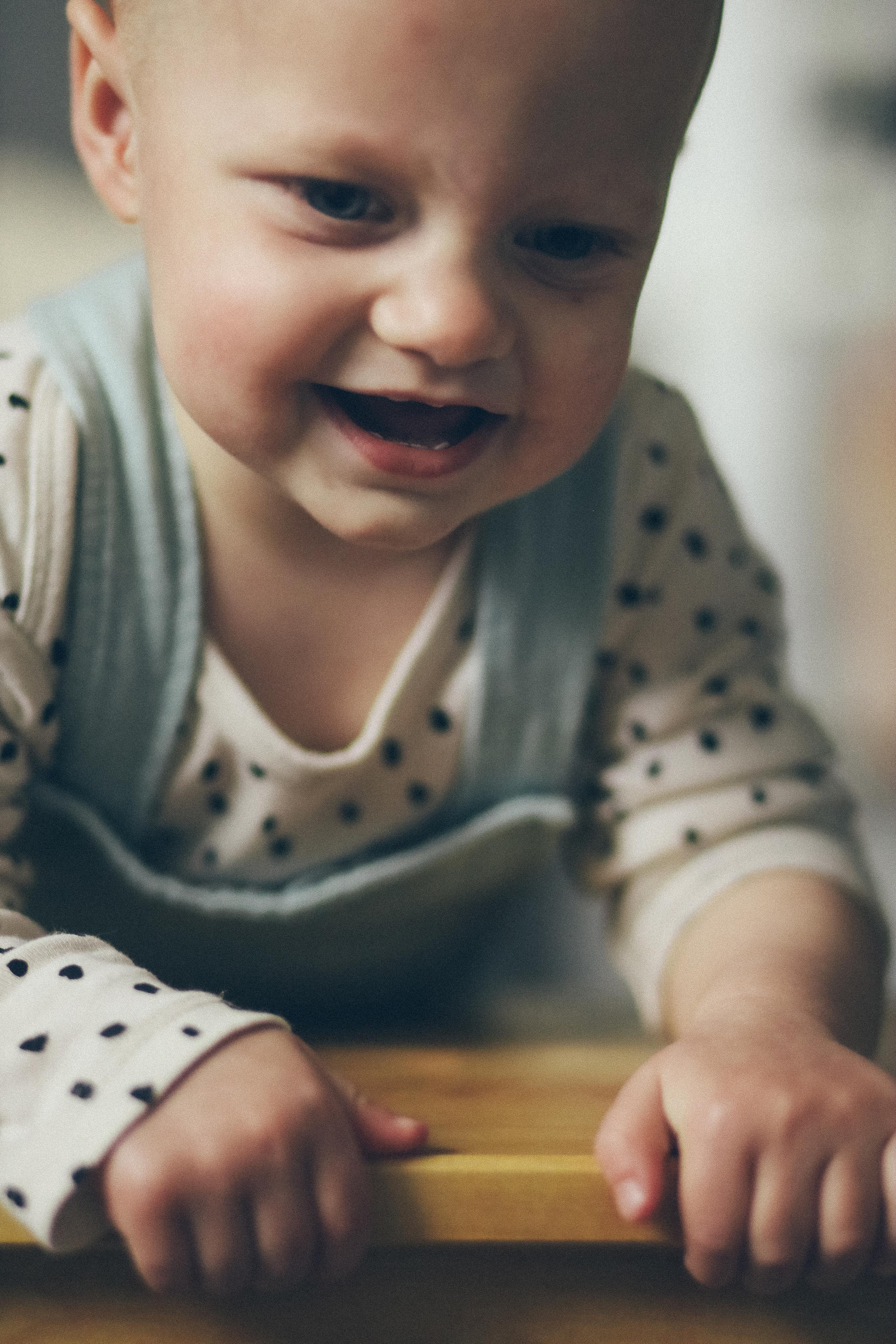 Домашняя съёмка для Кати и её тройняшек. Детский семейный фотограф в Москве Светлана Микадзе