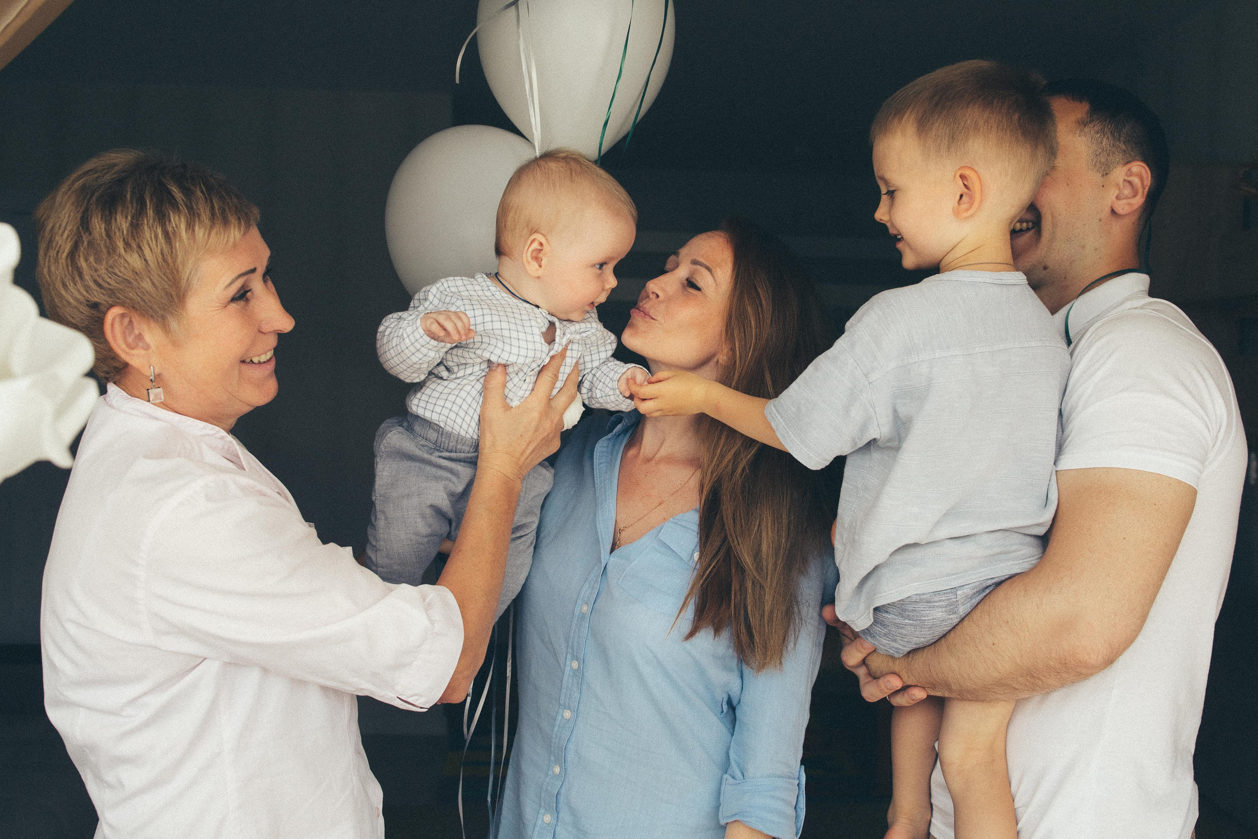 Домашняя съёмка для Юли и ее семьи. Детский семейный фотограф в Москве Светлана Микадзе