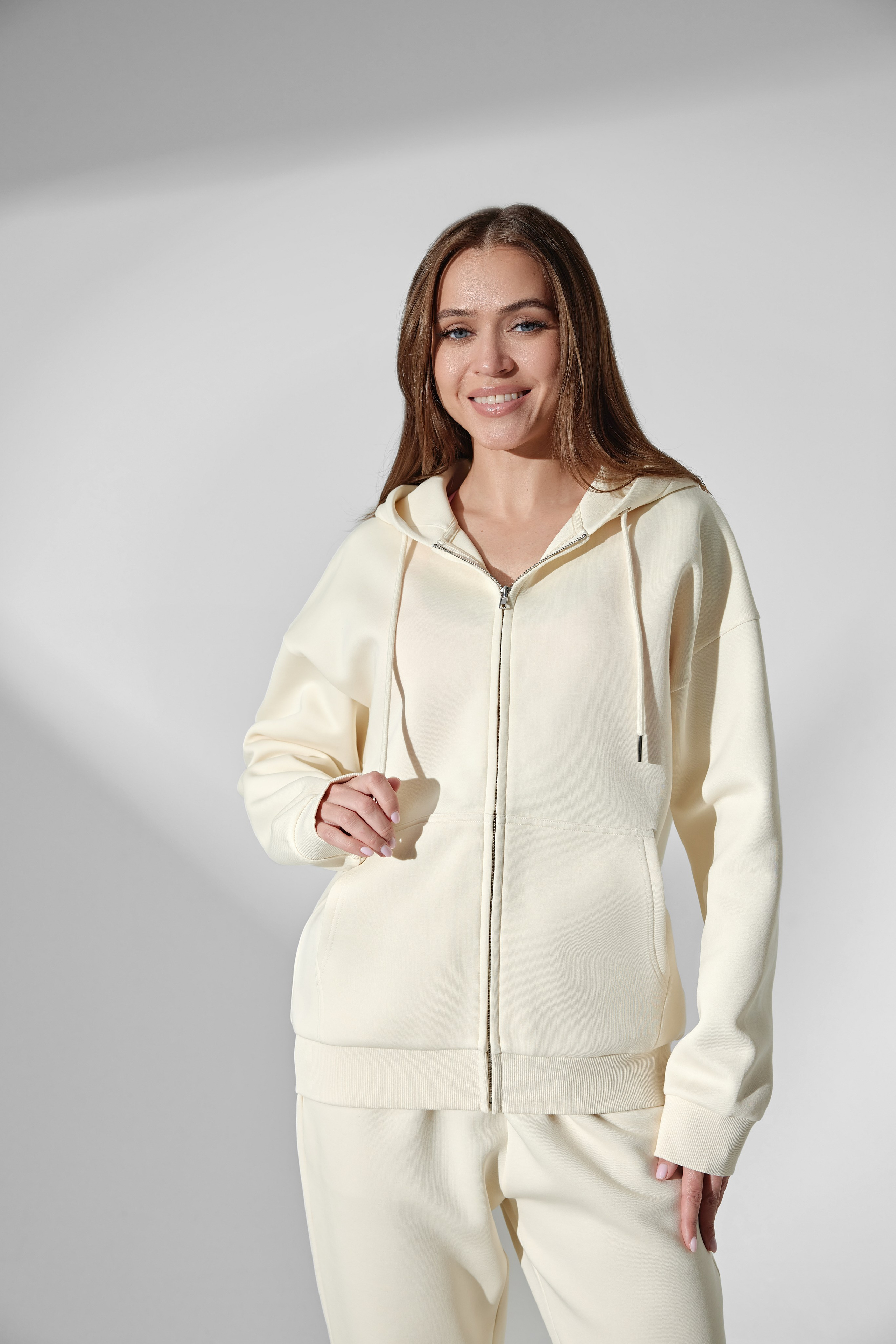 Создание каталога для бренда одежды Enjoy. Антон Артюшин, портретный фотограф. Москва