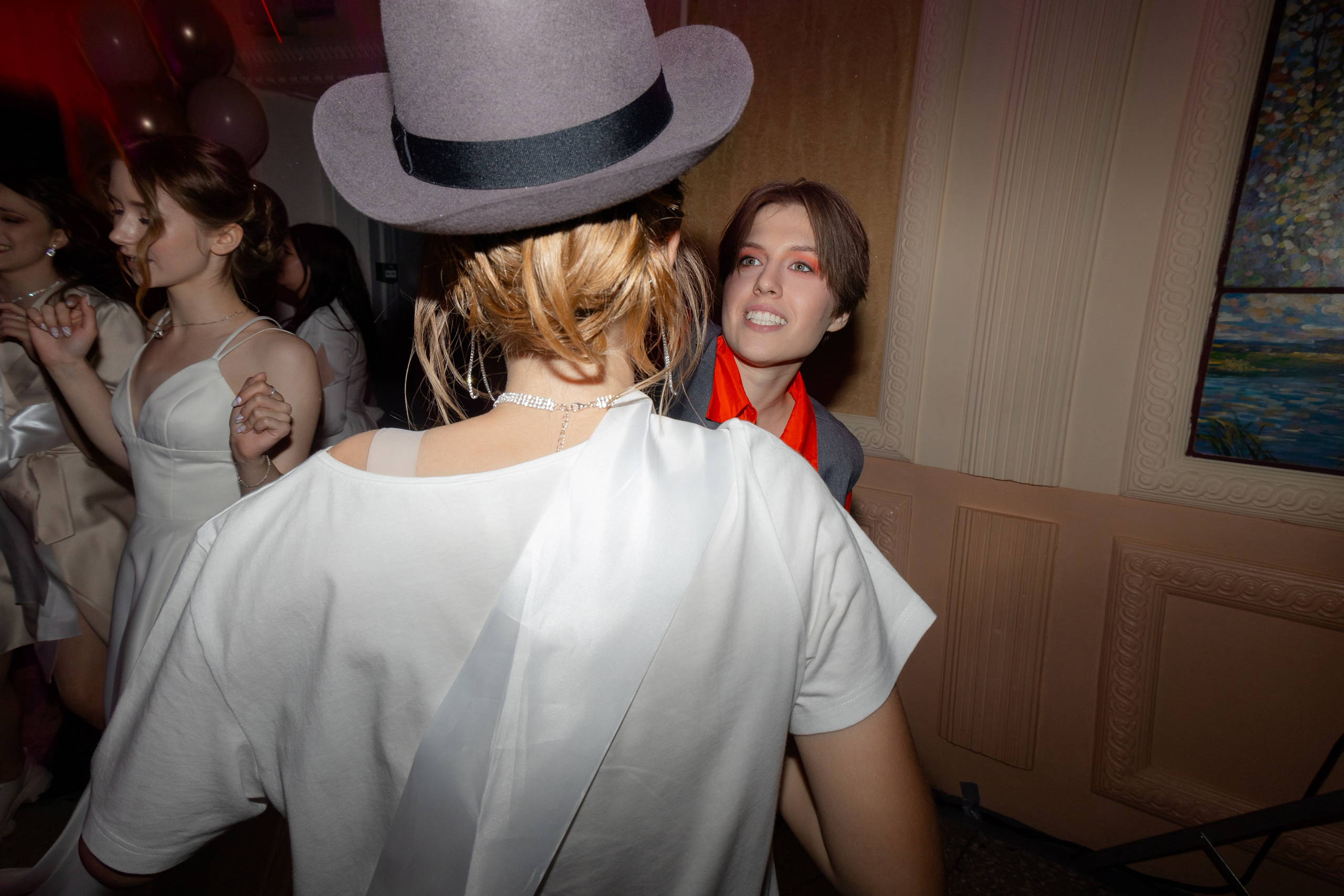 Школьный выпускной 2024 год в Соколе (Минск). Свадебный фотограф в Минске/Беларуси Сергей Спиридонов