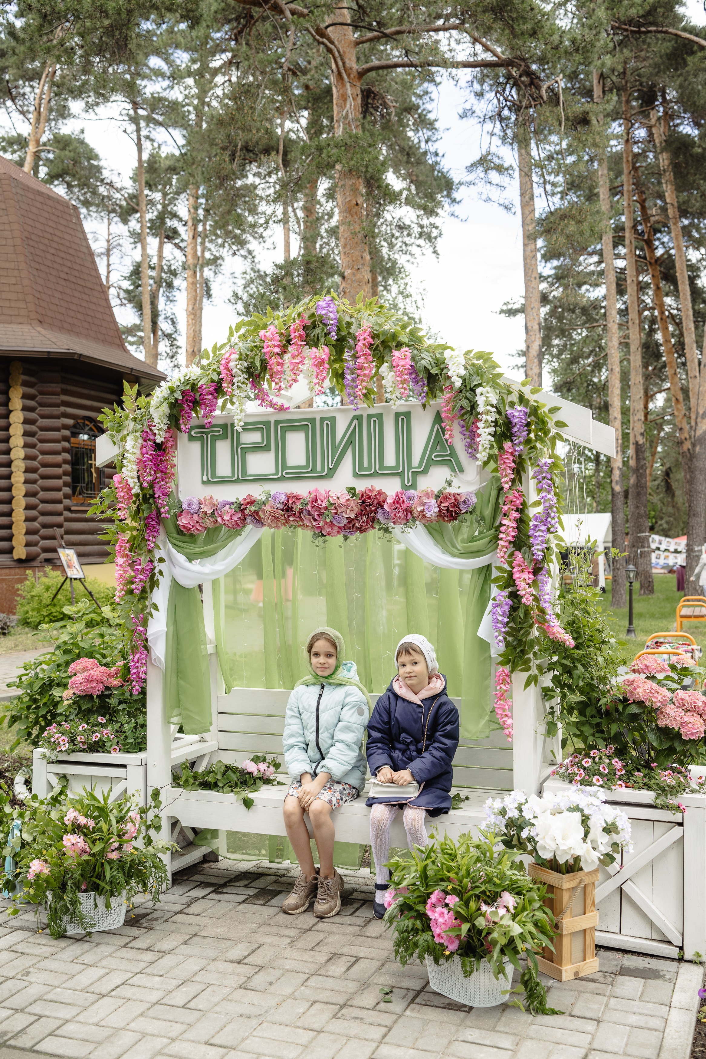 Престольный праздник в храме Троицы Живоначальной. Фотограф Москва/Подмосковье