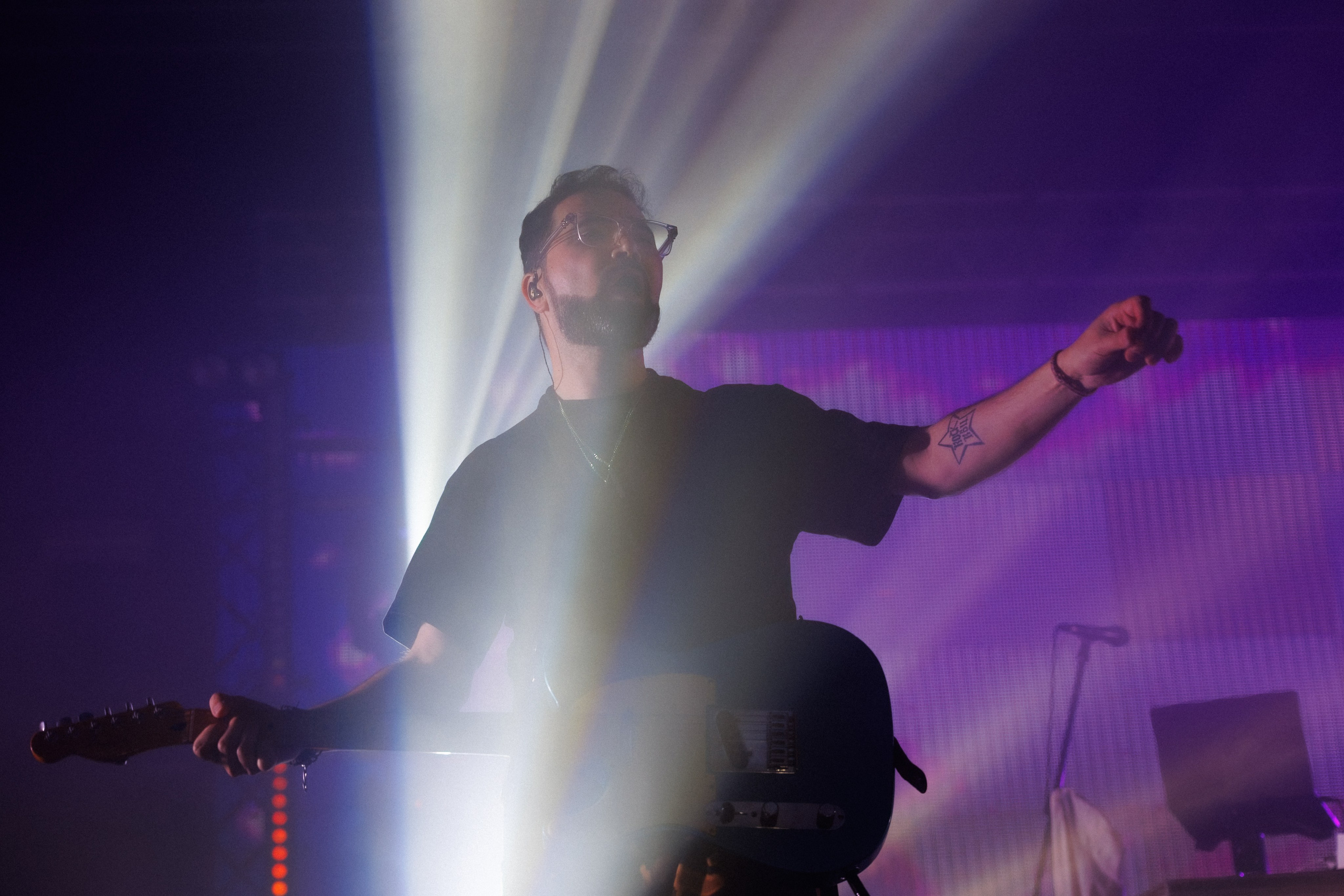 Фотоотчёт и репортаж с концерта группы GAYAZOV$ BROTHER$. Красильников Евгений — профессиональный фотограф в Ростове-на-Дону