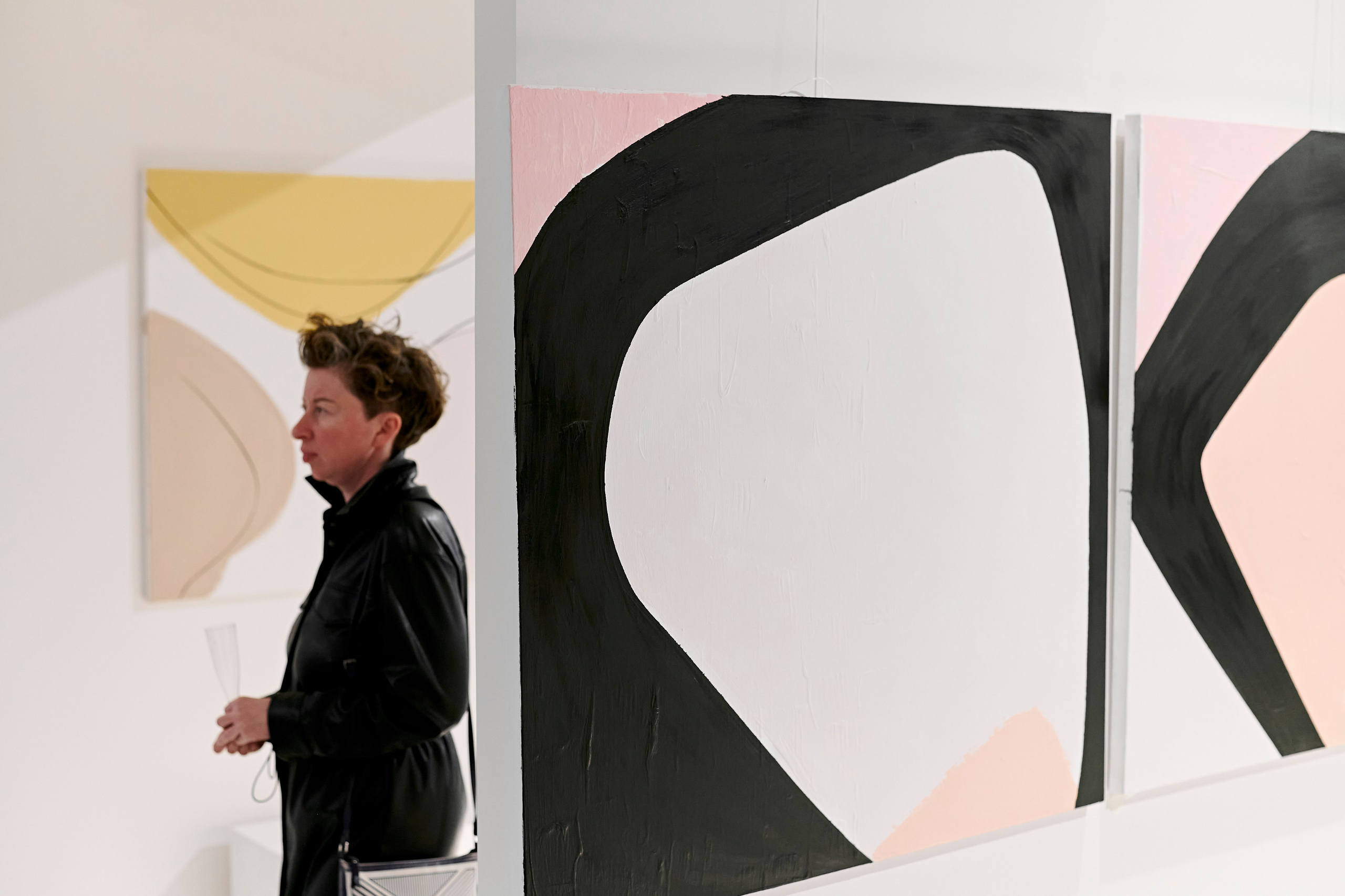 The Holst. Выставка Юлии Остапенко. Фотограф Постольник Дарья