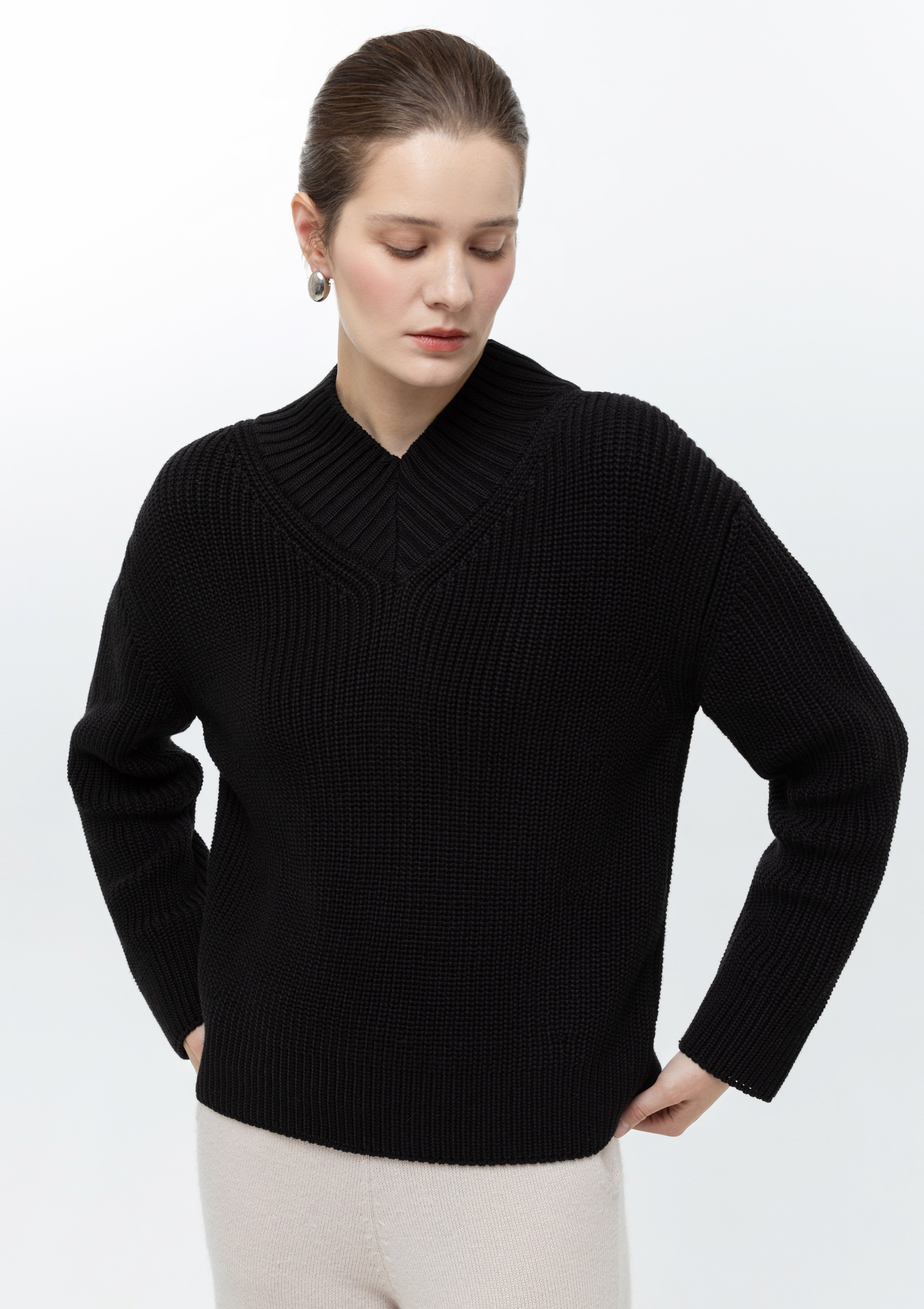 Каталог. Верхняя одежда + трикотаж бренда. 4ч,. Визажист для брендов, Фэшн продюсер Олеся Глушкова