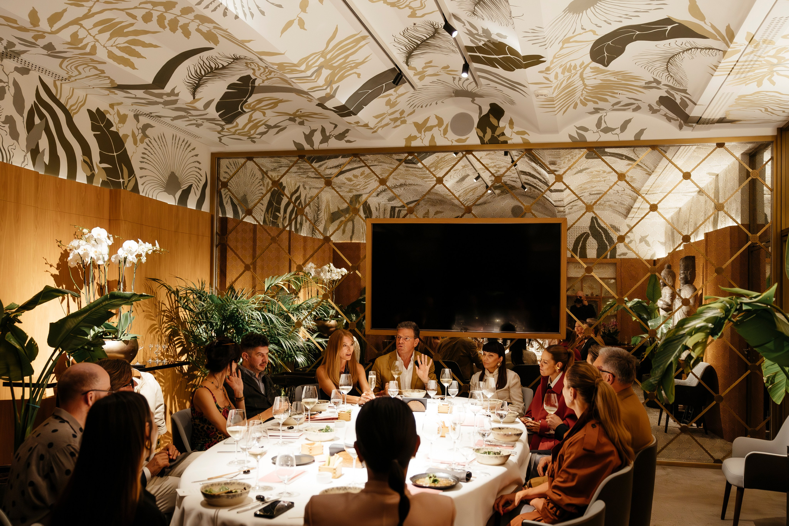 Ужин в NOVIKOV Carlton. Репортажный, event, концертный и backstage фотограф из Москвы Виталий Кривцов