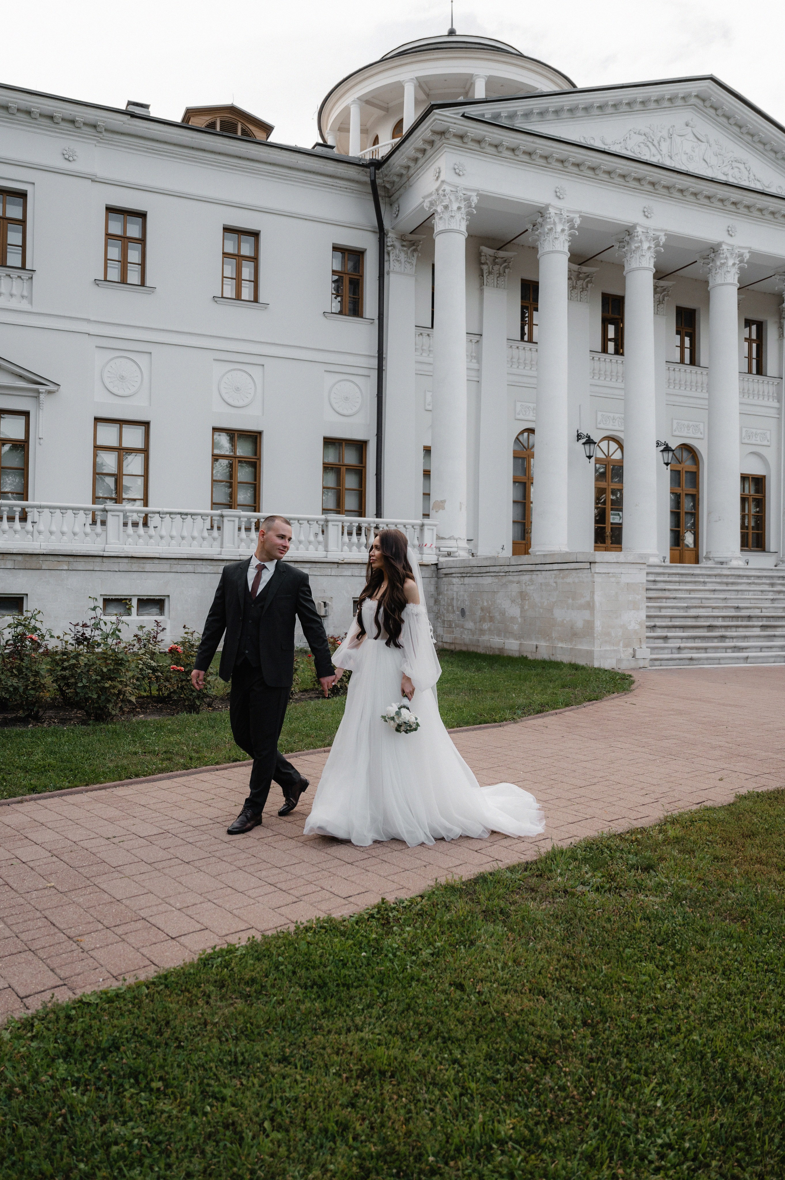 Роман и Алсу Остафьево. Свадебный фотограф Раменское-Москва