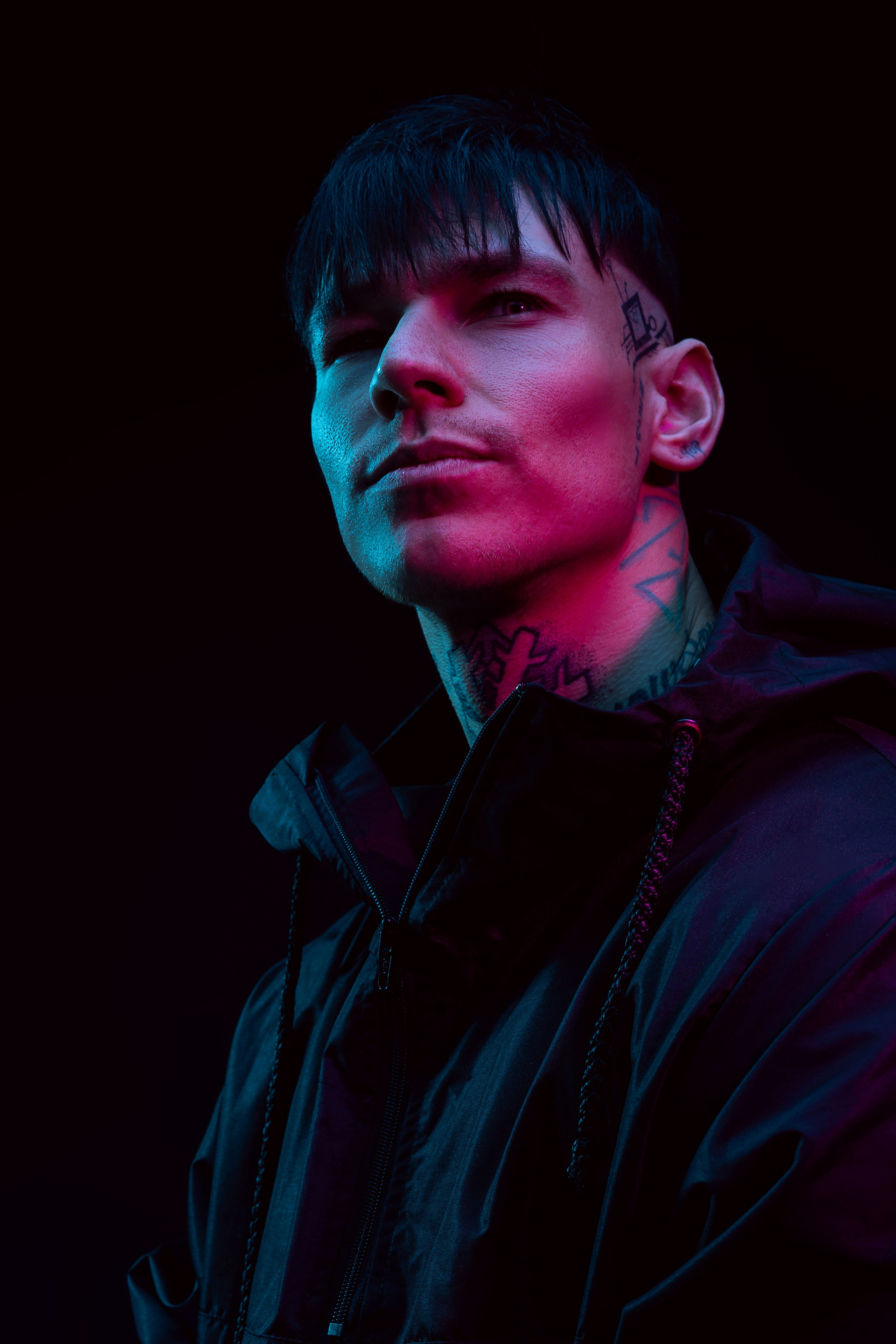 Photographer for musicians, track covers, artist cards, photo preparation for services. Dubai, Moscow. Portrait photographer Moscow, UAE, Oleg Koshmarov