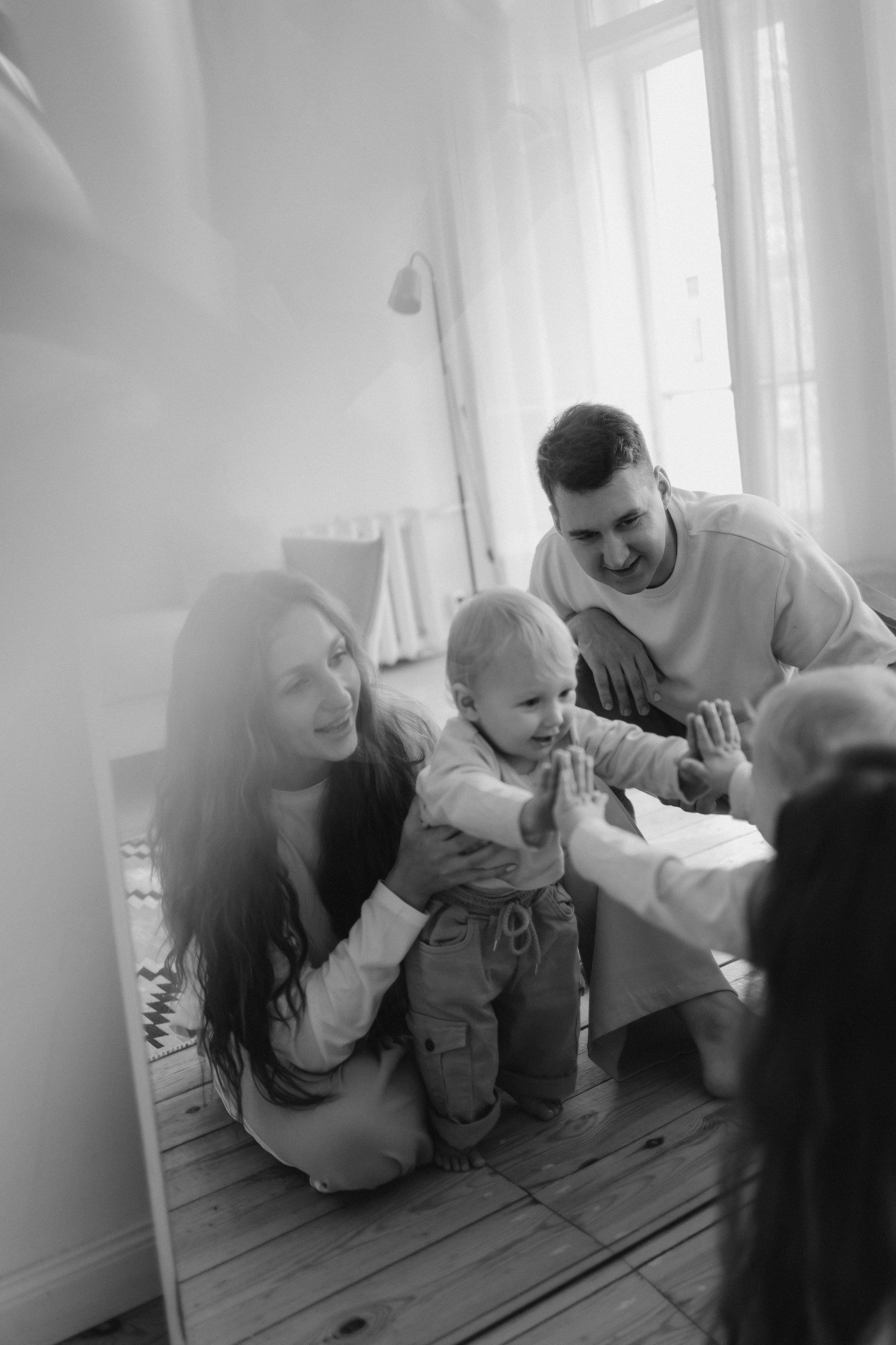 Яна, Дима и малыш Мирон. Семейный, домашний, ньюборн фотограф Москва Цветкова Елизавета