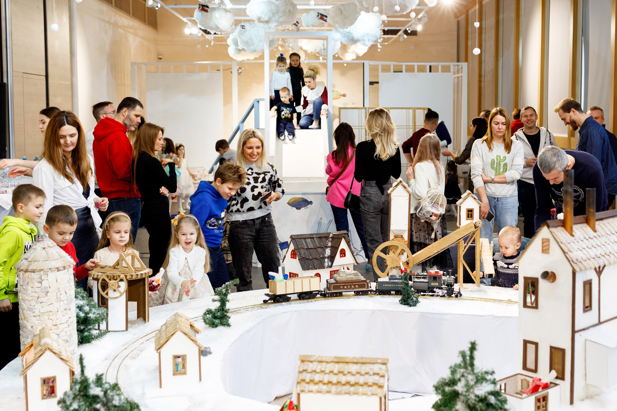 MR Group. Репортажный фотограф в Москве Евгений Новиков