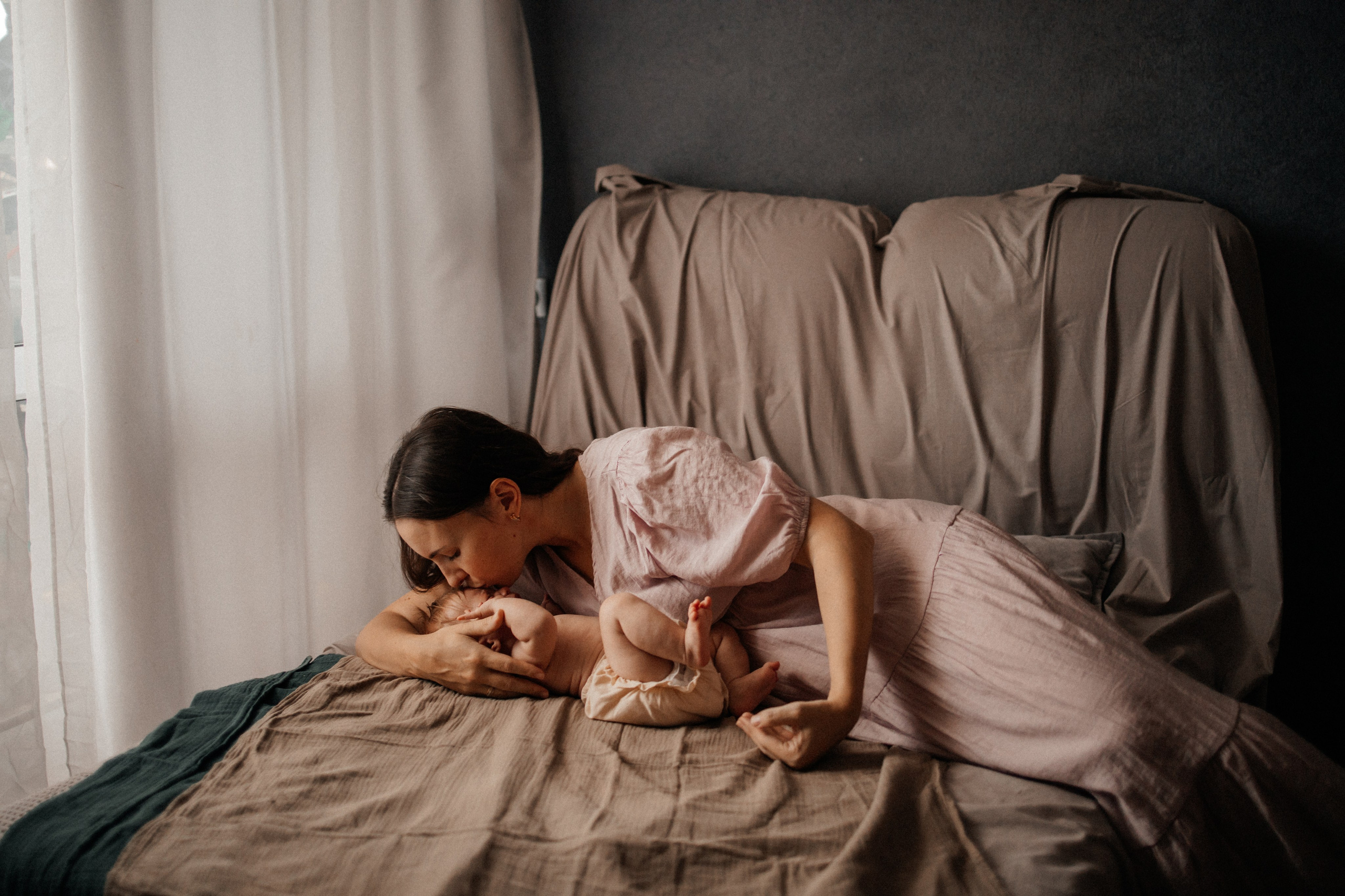 Юлия, Лиля и малышка Яся. Фотограф Алия Танцыкужина