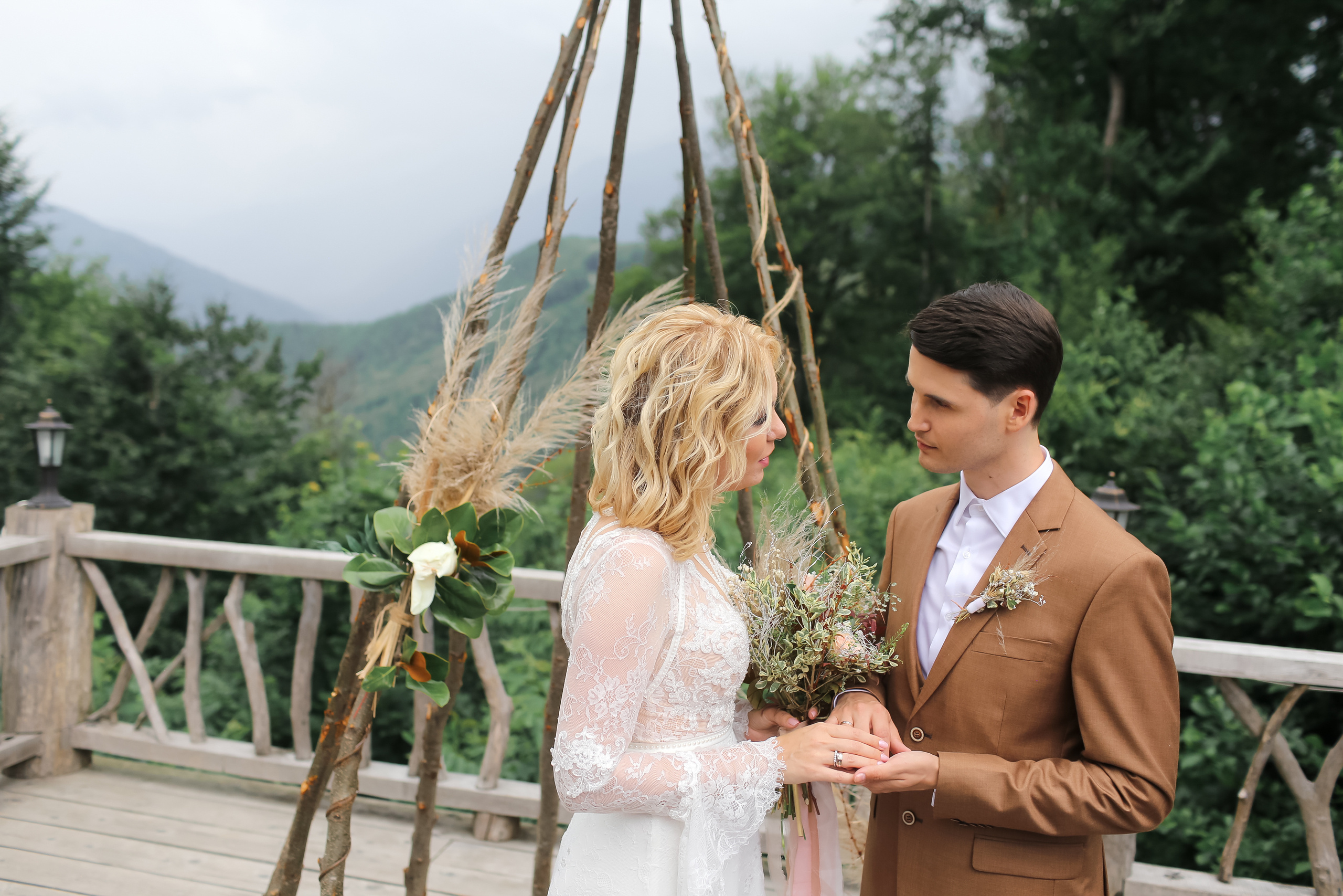 Галина и Александр, Сочи, Роза Хутор, Рэдиссон. Свадебный и репортажный фотограф (Москва, Королев и другие)